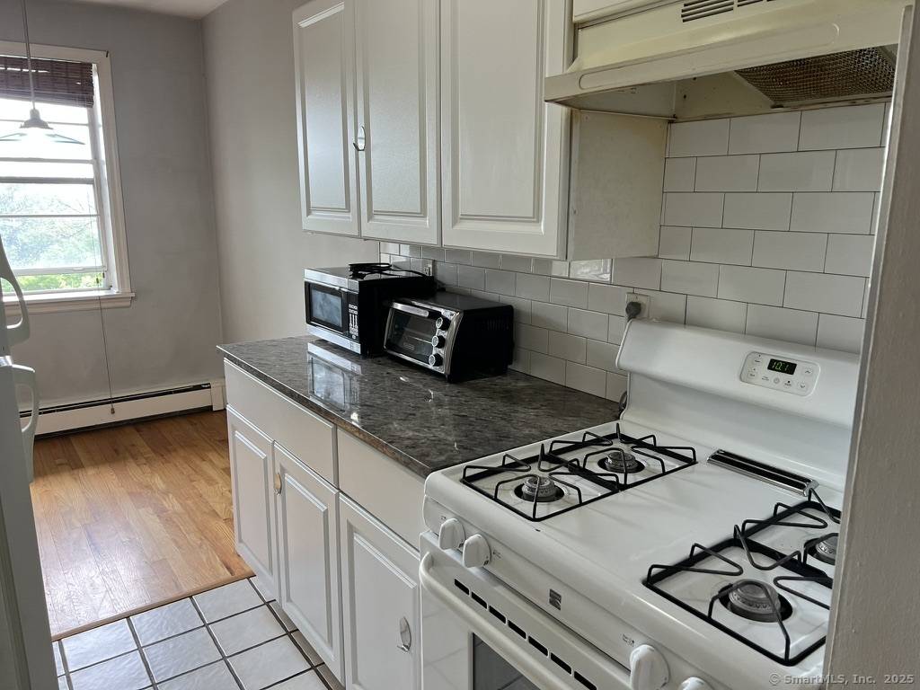 Norwalk, CT 06851,1 Walter Avenue #APT 50