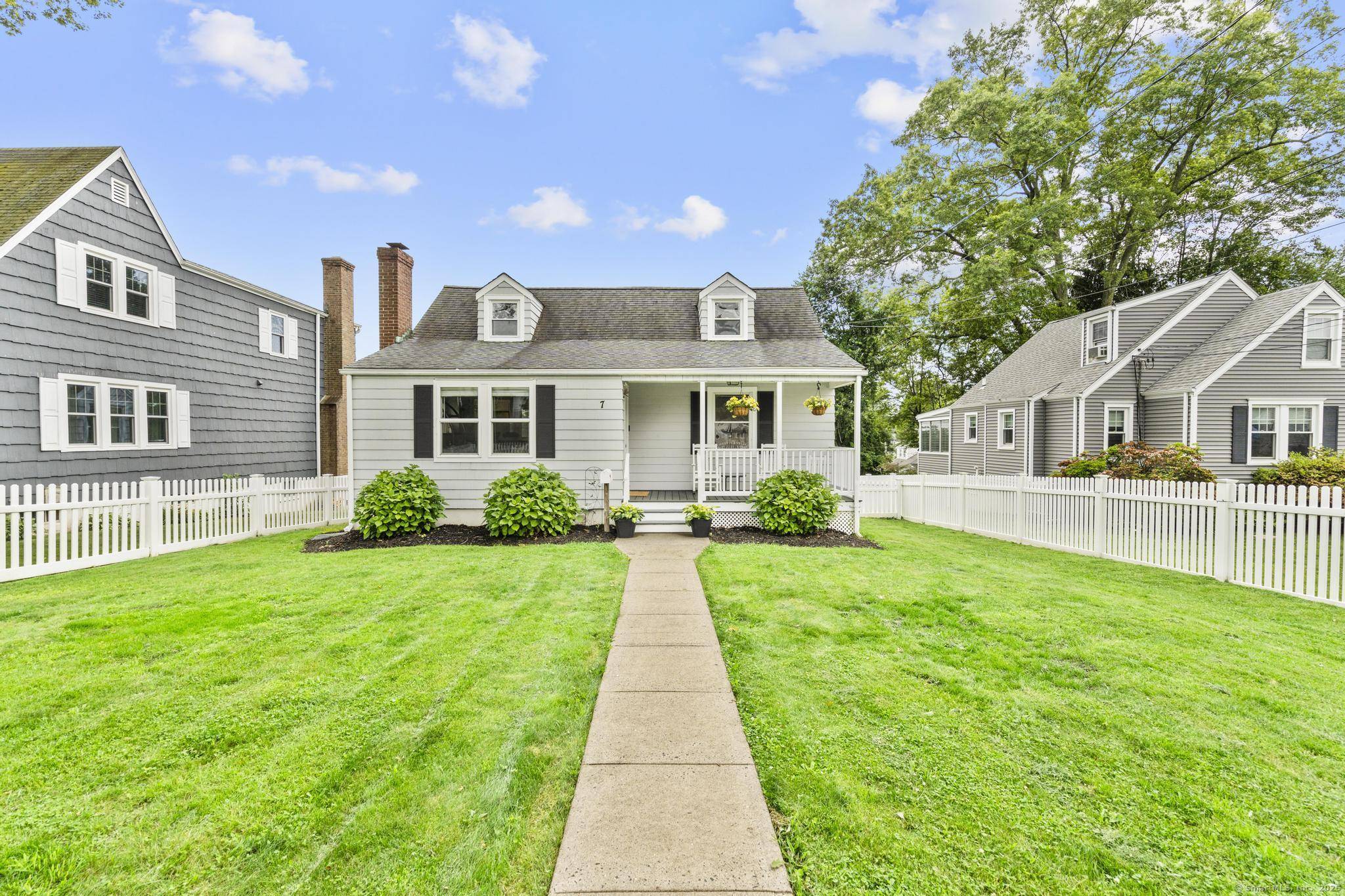 Norwalk, CT 06850,7 Devon Avenue