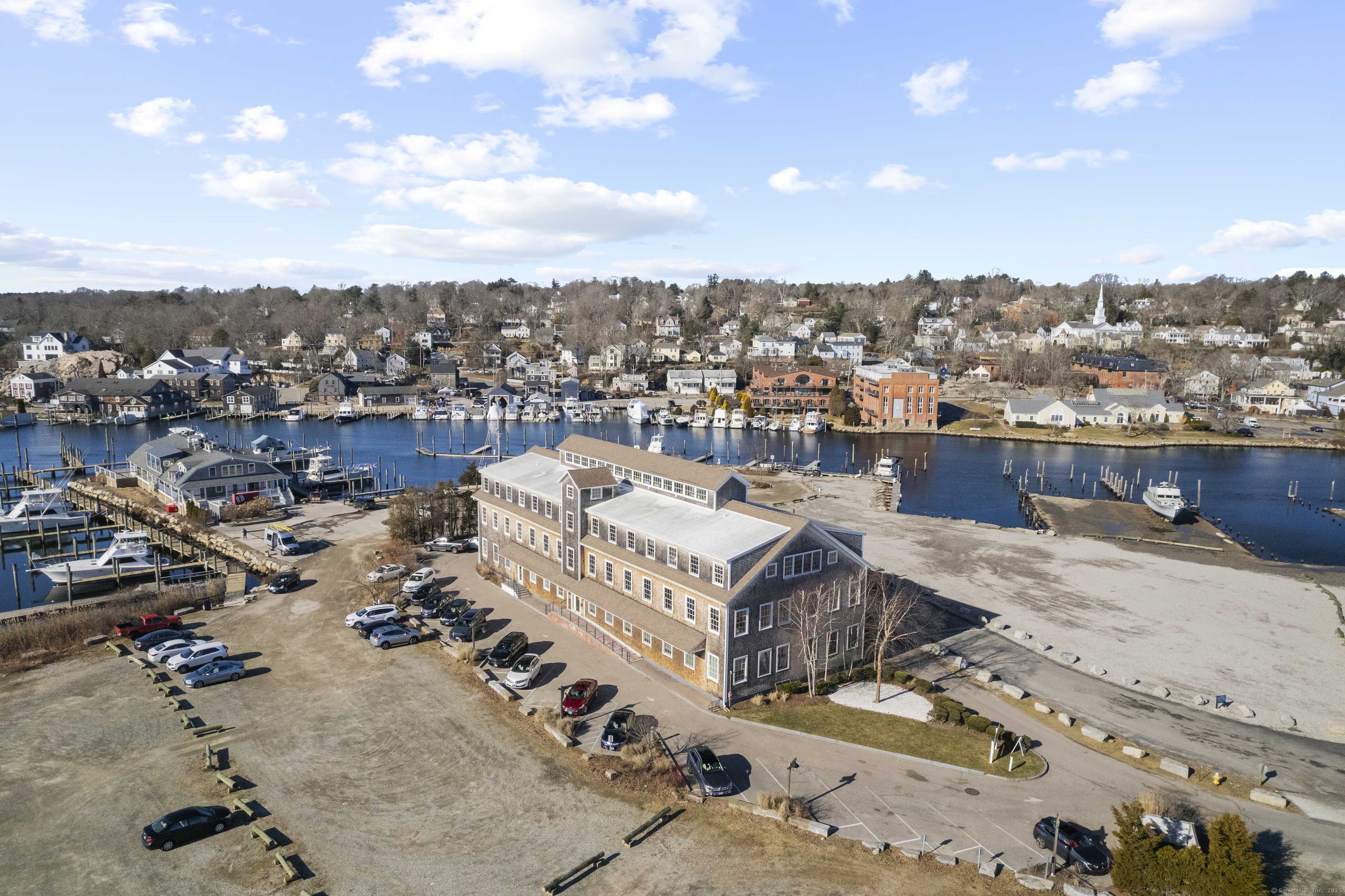 Stonington, CT 06355,60 Willow Street