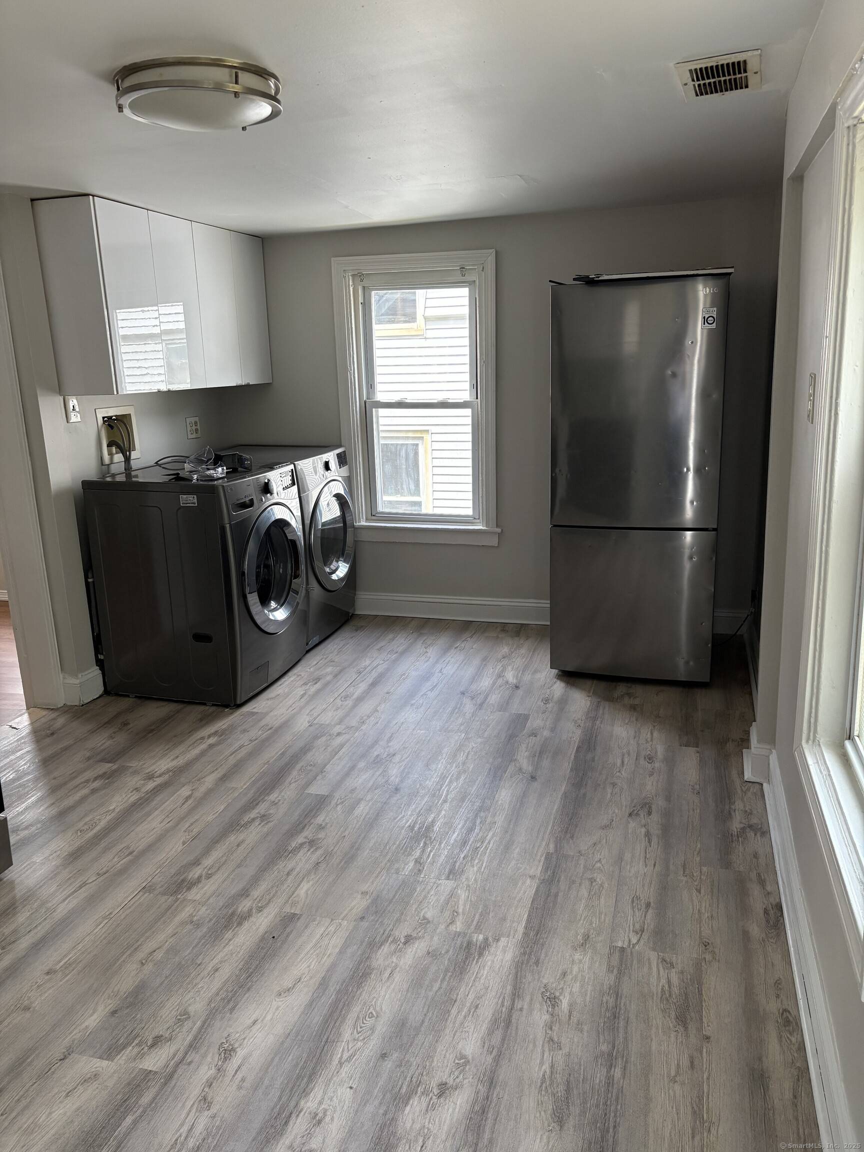 Waterbury, CT 06705,77 Wolcott Street