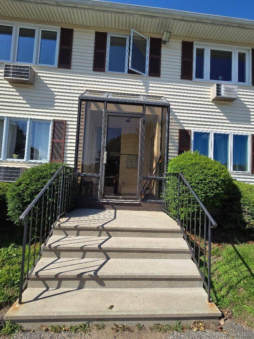 Torrington, CT 06790,177 Lisle Street #APT 5