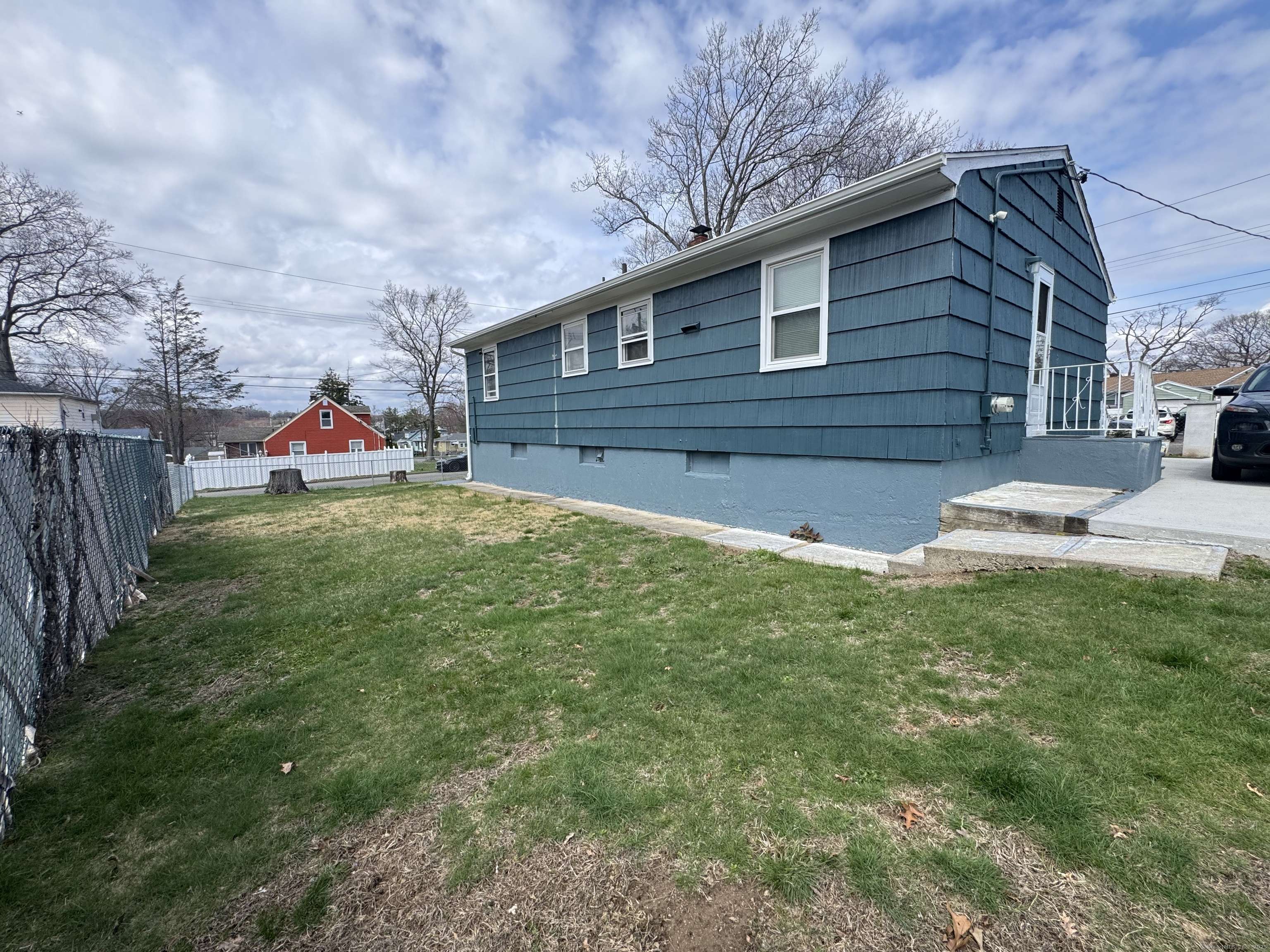 West Haven, CT 06516,127 Tuthill Street
