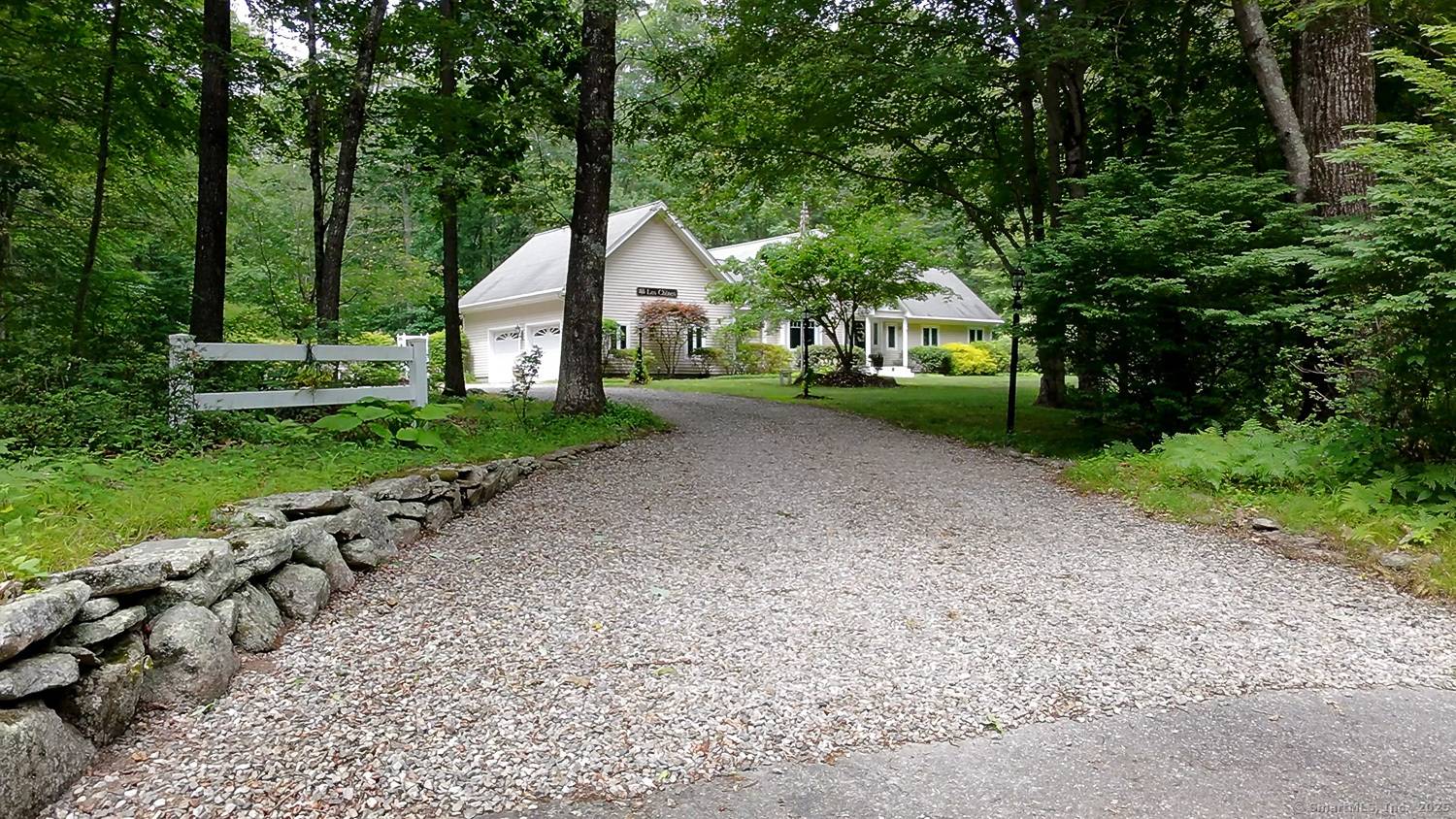 Woodstock, CT 06281,115 Center Road