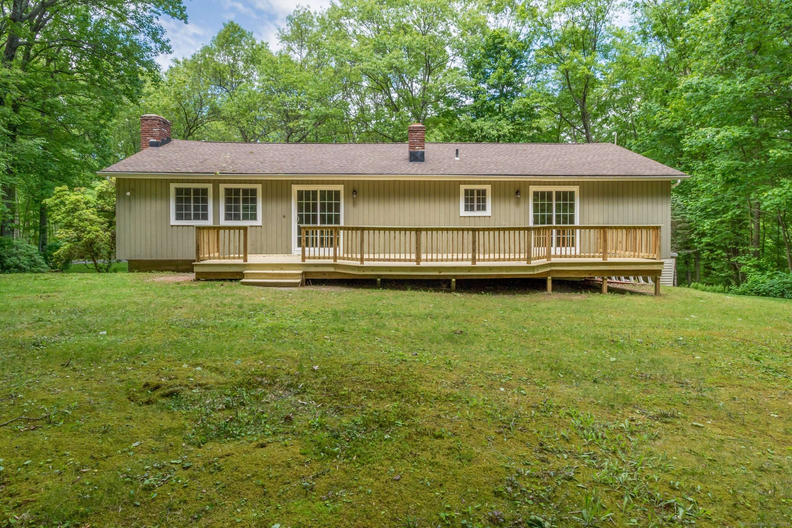 Newtown, CT 06482,4 Leopard Drive