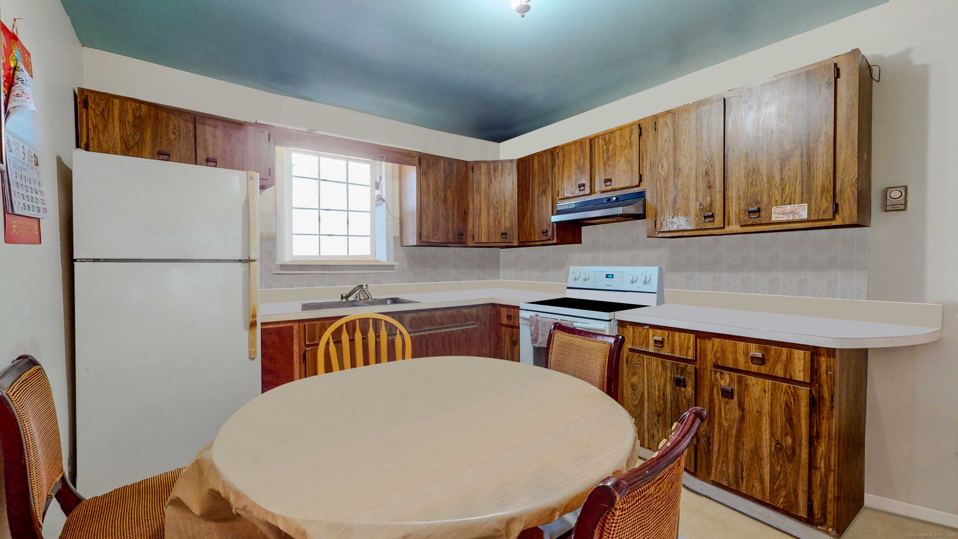 Bridgeport, CT 06605,96 Davis Avenue