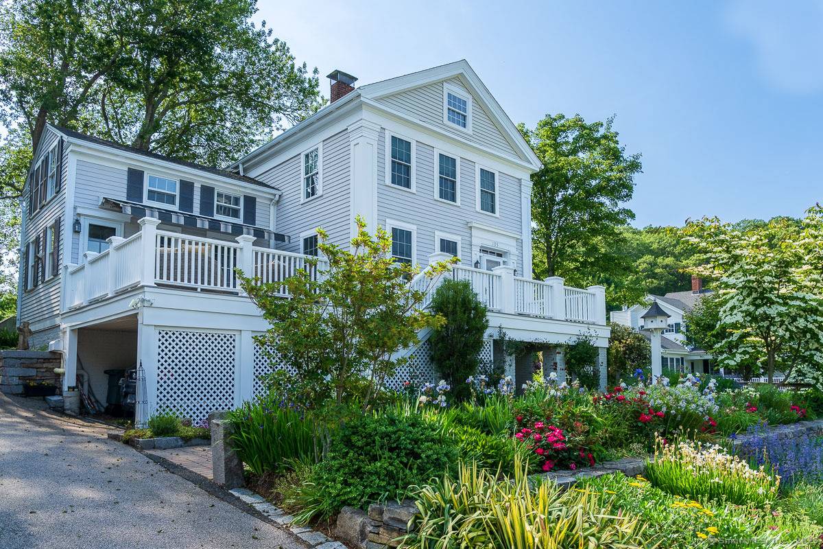 Groton, CT 06355,105 River Road