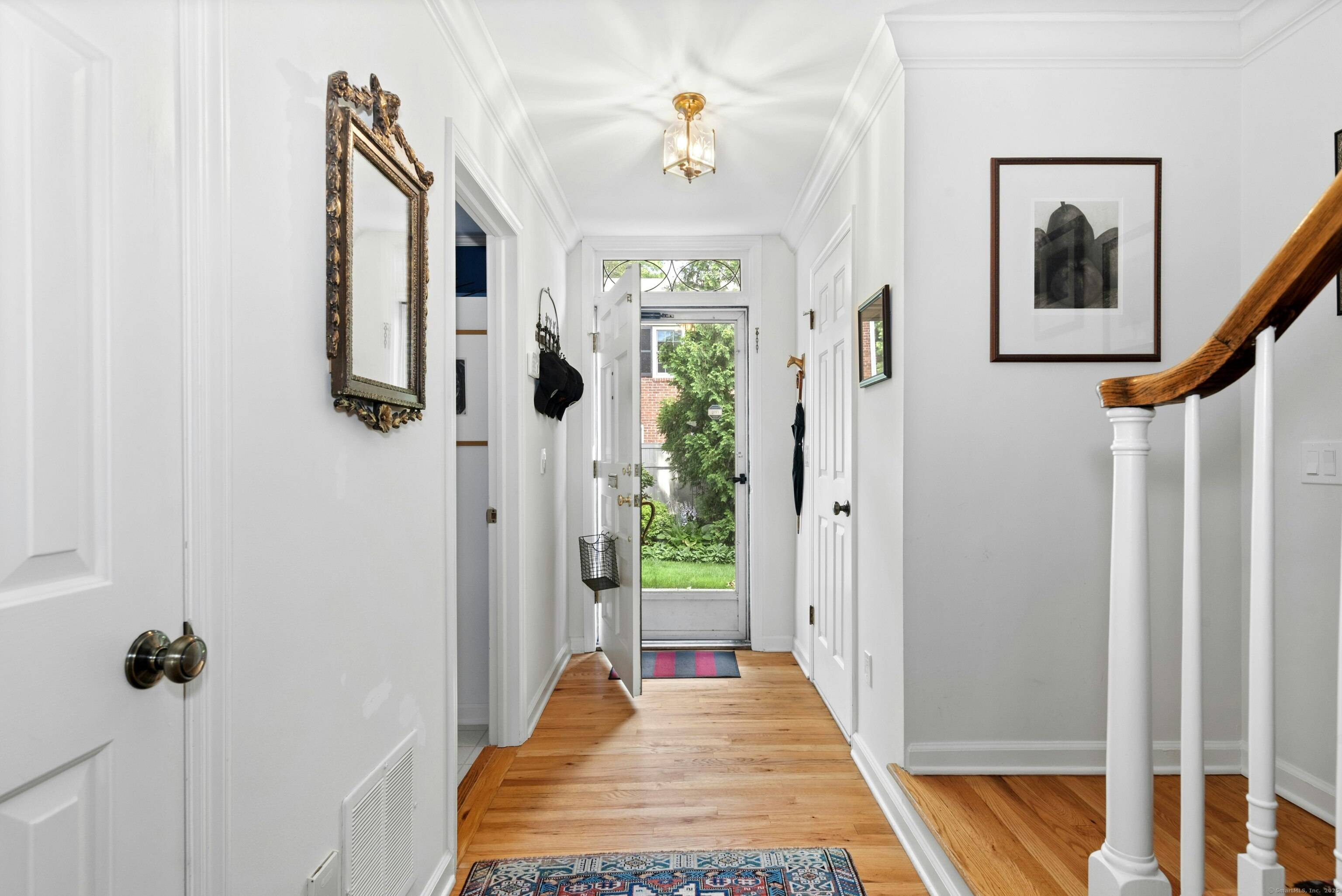 New Canaan, CT 06840,312 Elm Street #APT 9