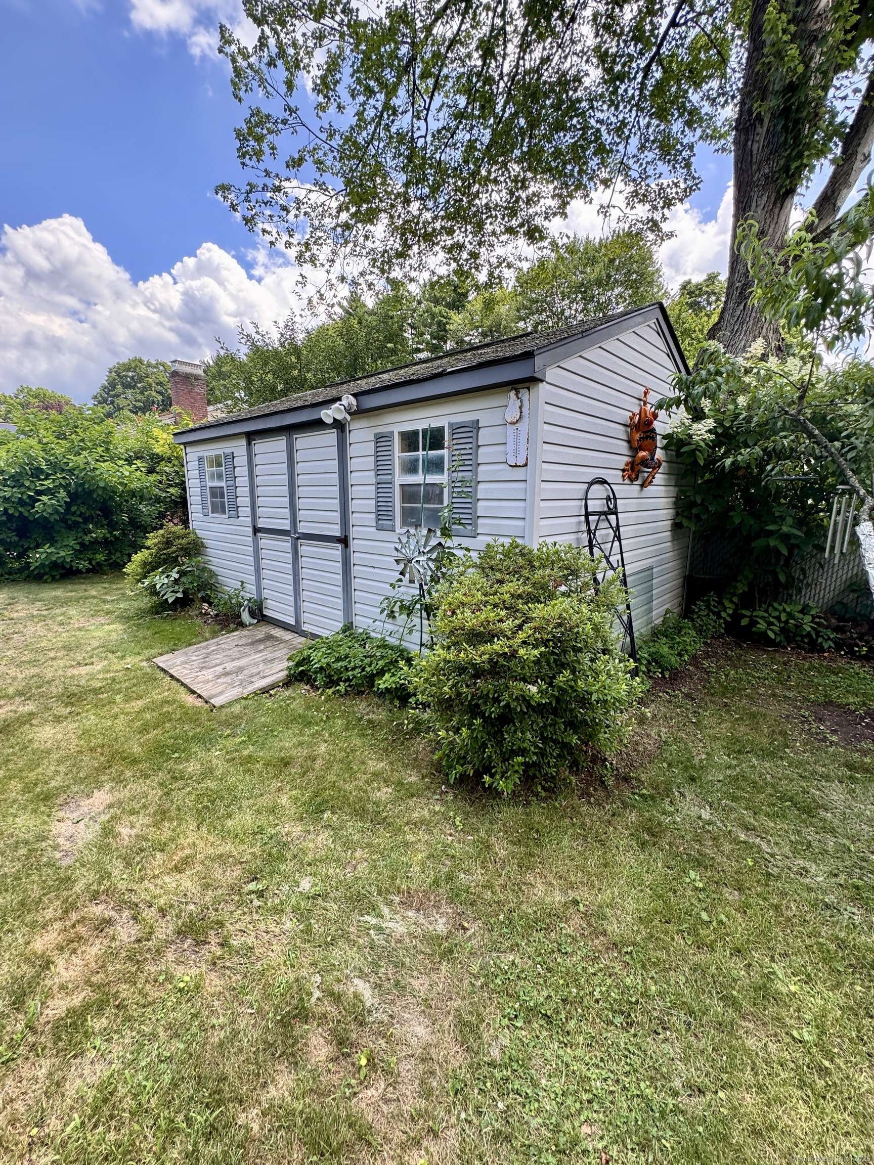 West Hartford, CT 06110,34 Federal Street