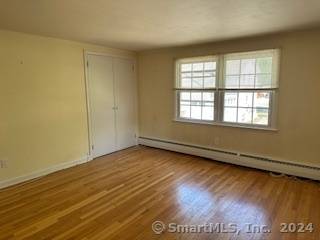 Clinton, CT 06413,17 Commerce Street #17B
