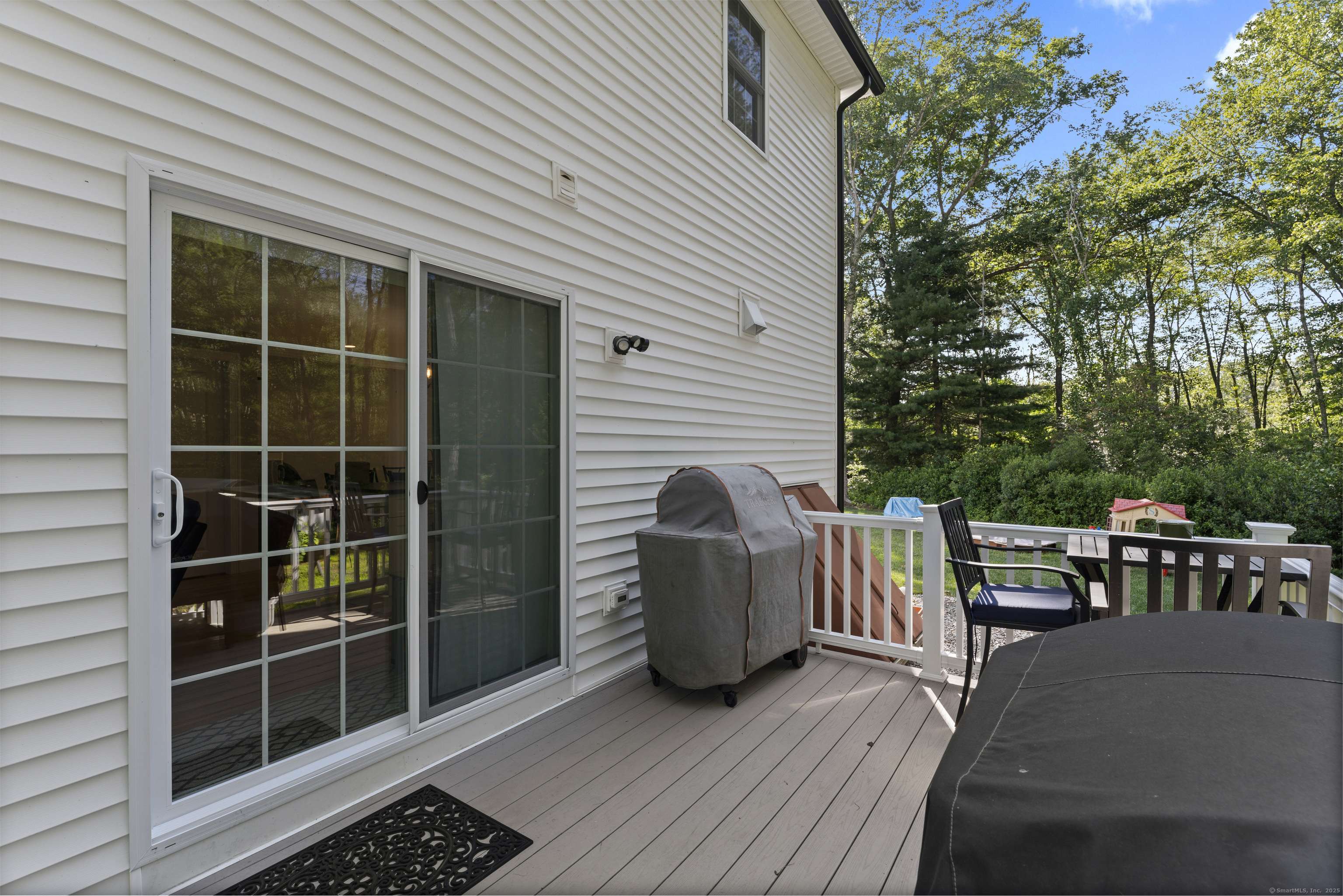 Lyme, CT 06371,3 Avenue B