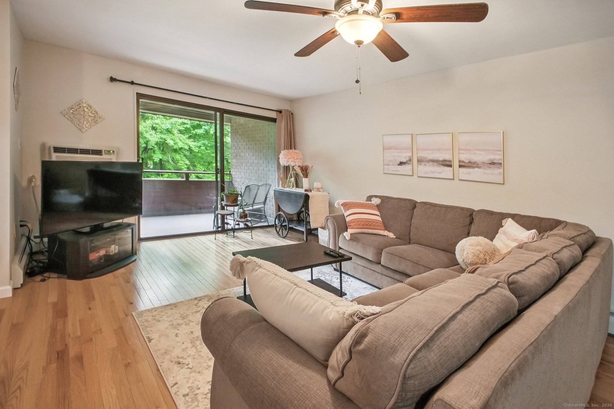 Glastonbury, CT 06033,100 Oxbow Drive #APT B3