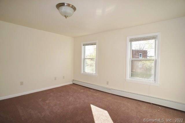 Norwalk, CT 06850,127 Harbor Avenue #11