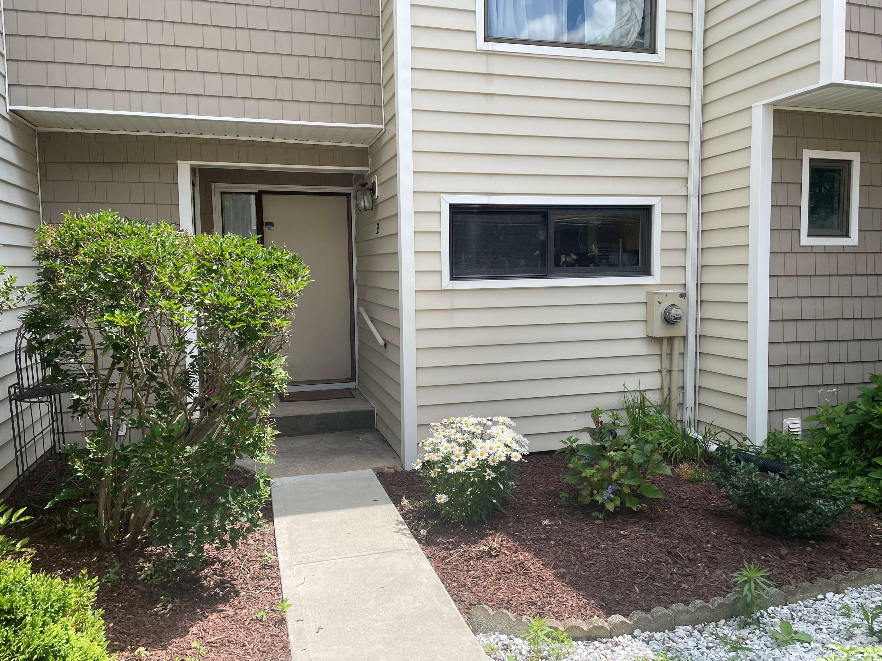 Cheshire, CT 06410,52 Currier Way #52