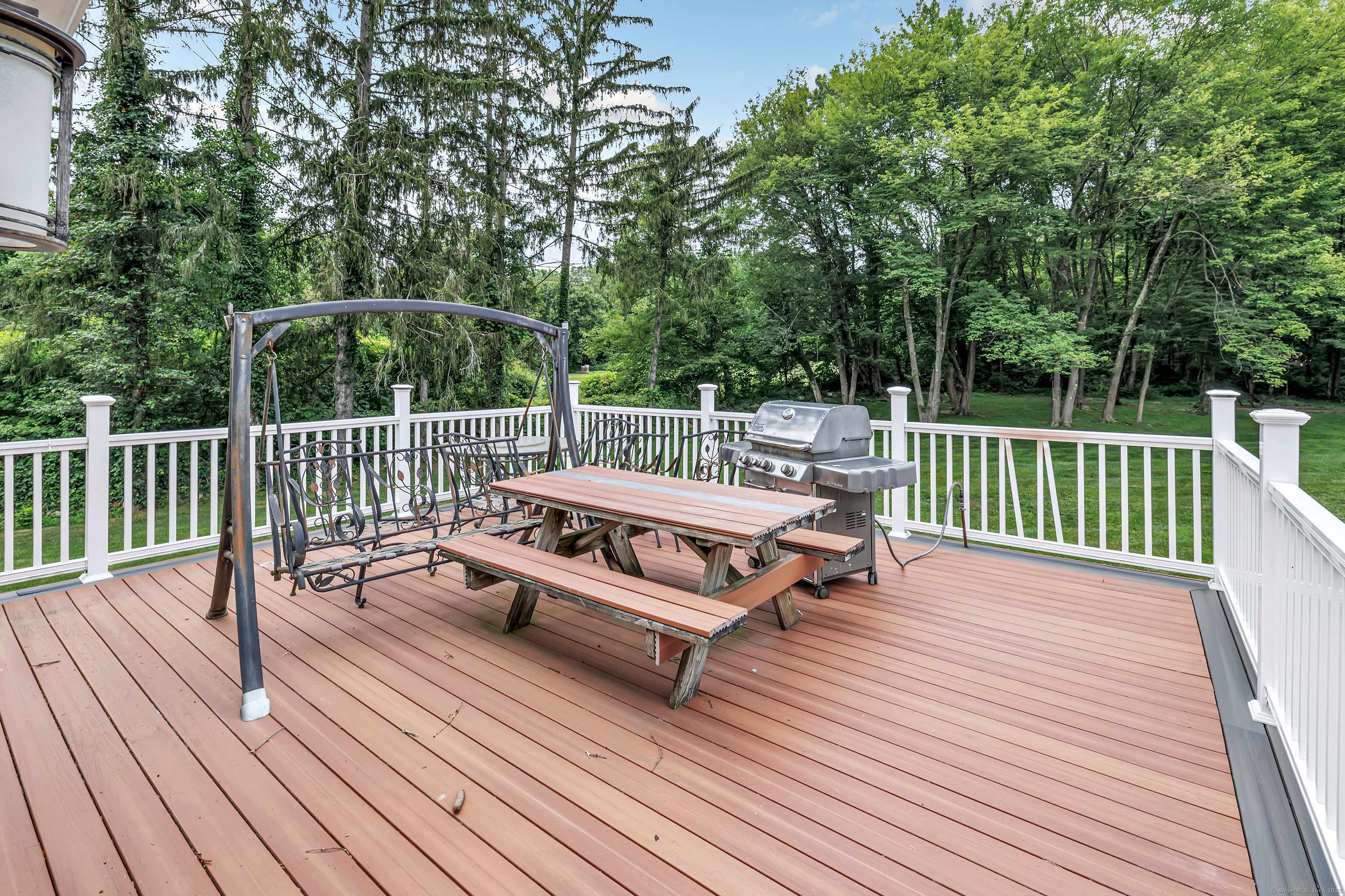 Monroe, CT 06468,40 Walnut Street