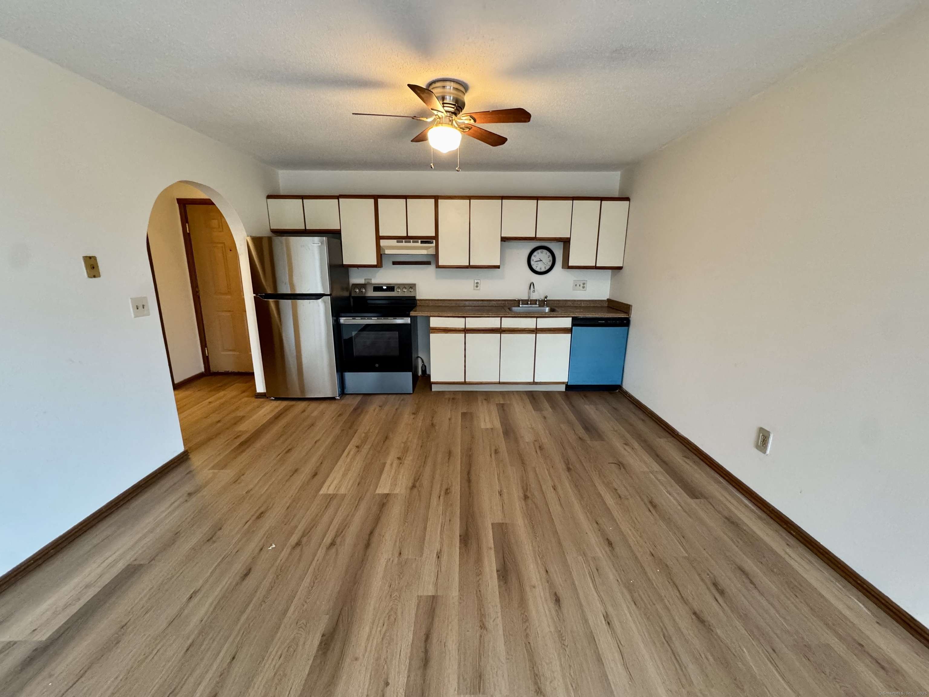 Ellington, CT 06029,24 West Road #APT 2
