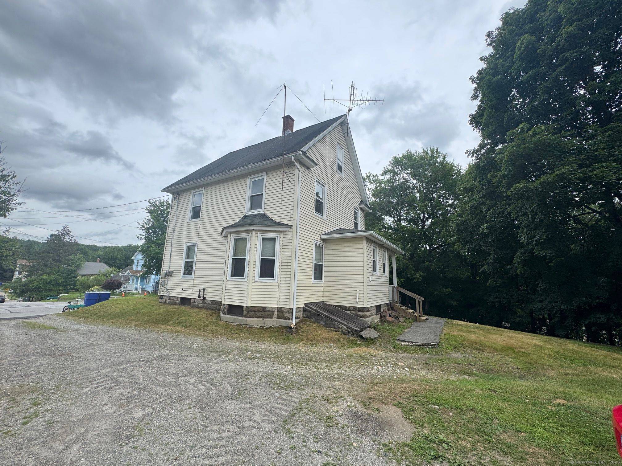 Torrington, CT 06790,48 Maud Street
