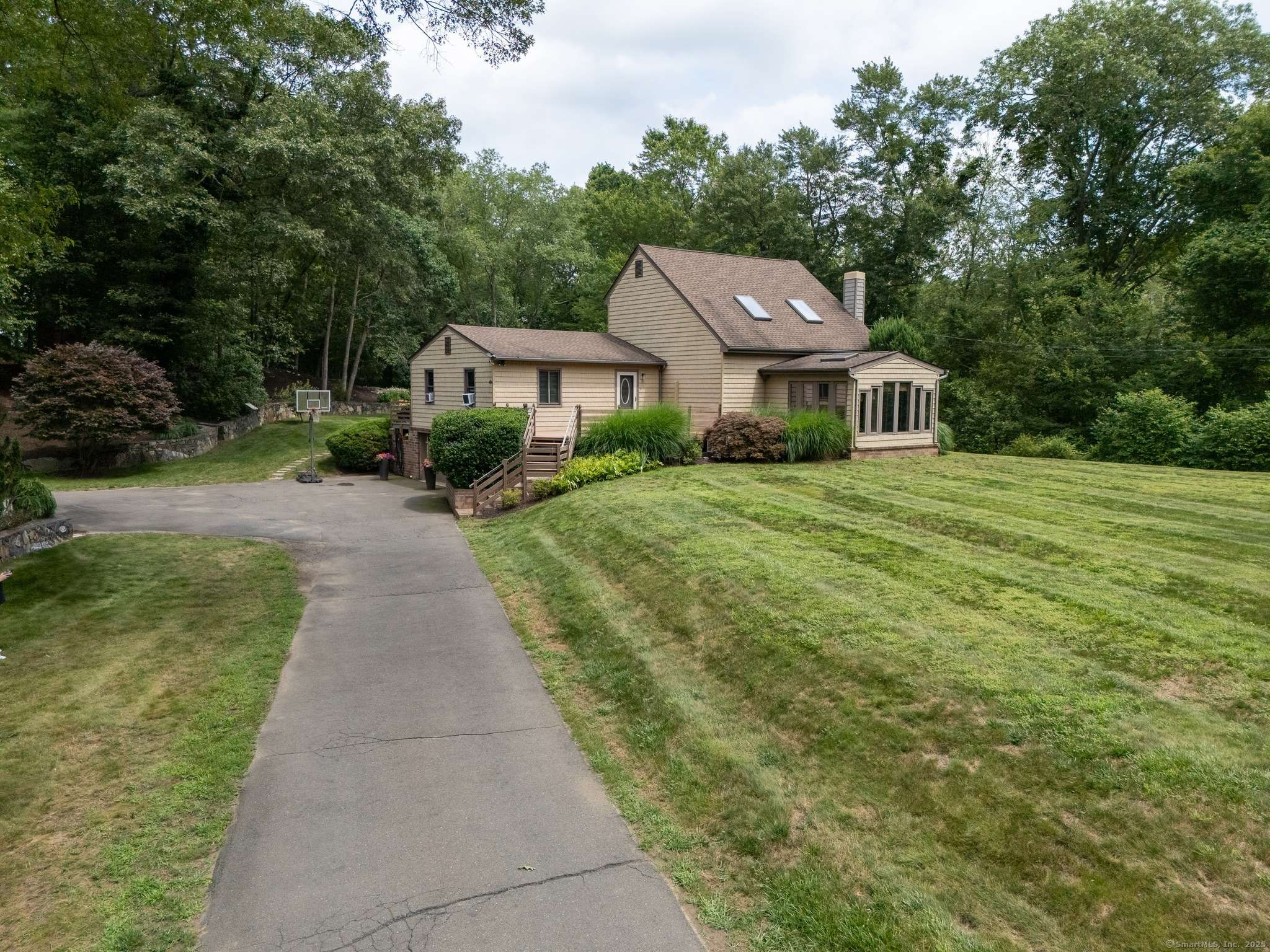 Newtown, CT 06470,102 Hanover Road