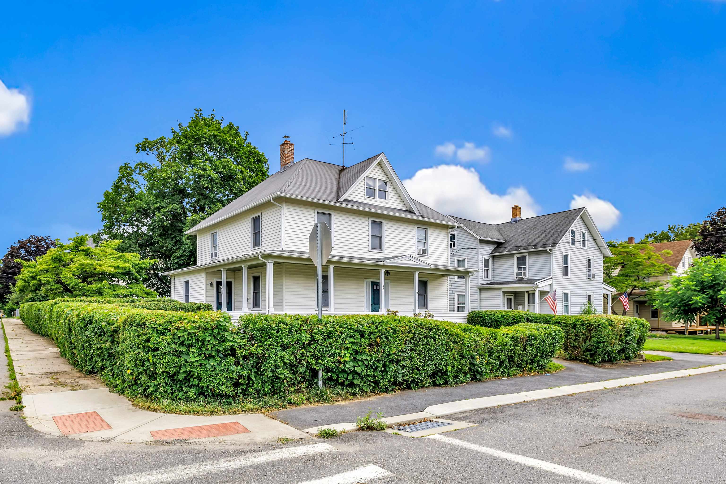Torrington, CT 06790,37 Linden Street