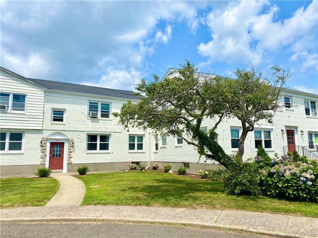 Milford, CT 06460,208 Point Beach Drive #3C