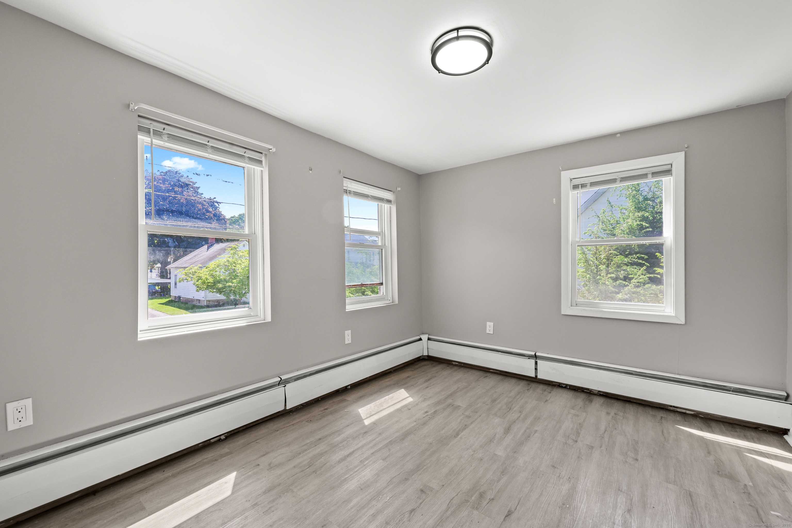 Manchester, CT 06040,116 Benton Street