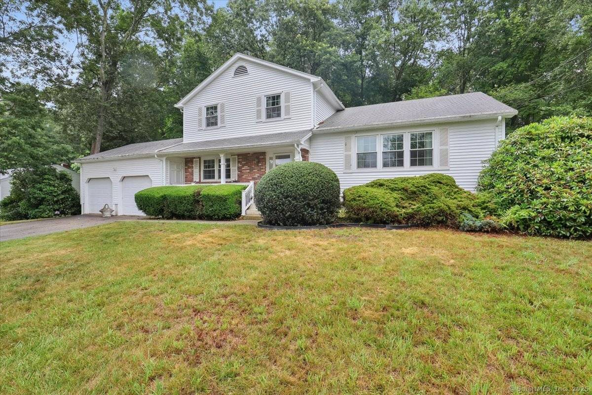 Waterford, CT 06385,14 Glenvale Street