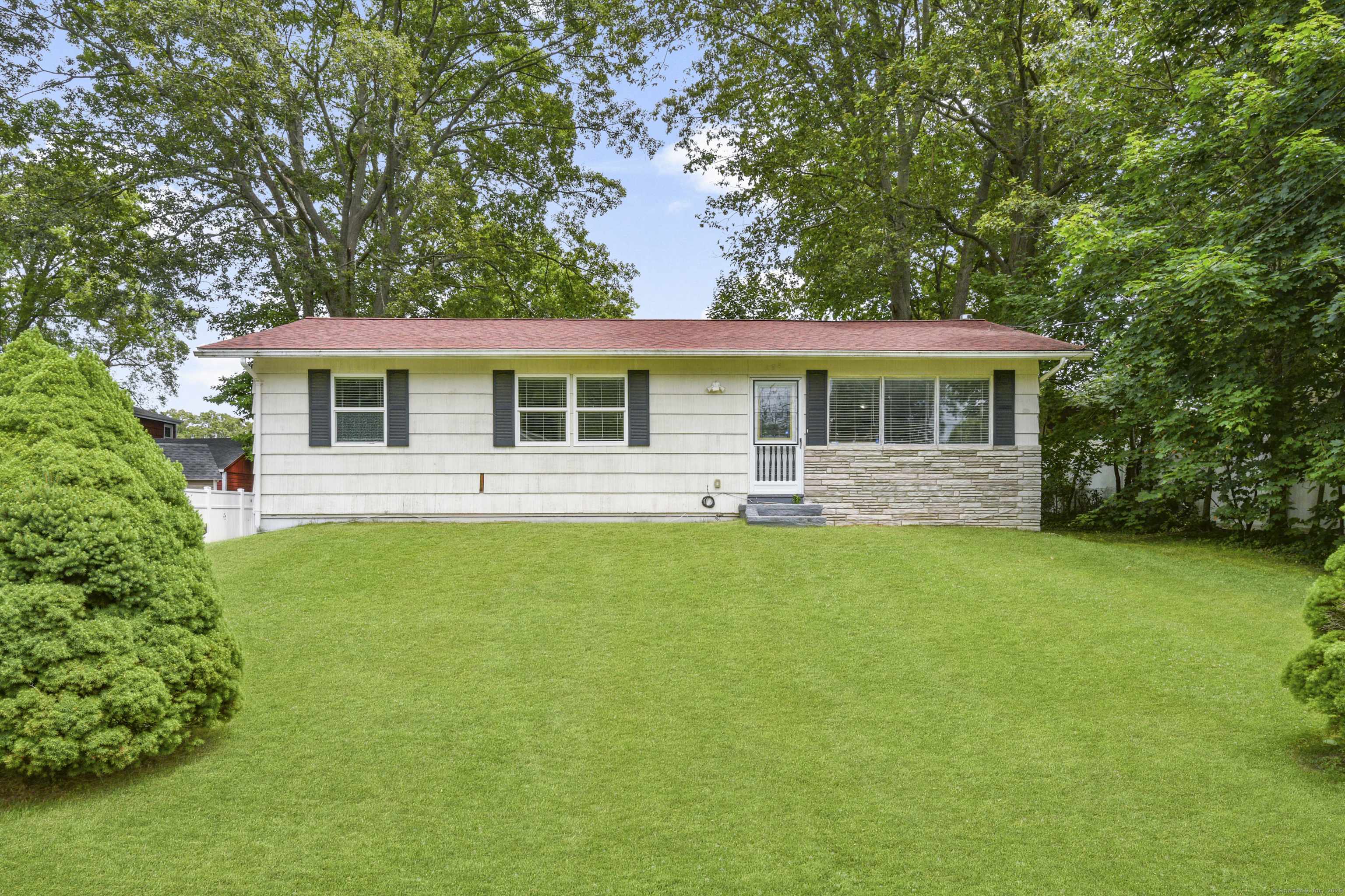 Bridgeport, CT 06606,198 Macon Drive