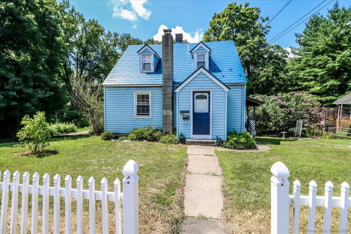 New Milford, CT 06776,129 Housatonic Avenue