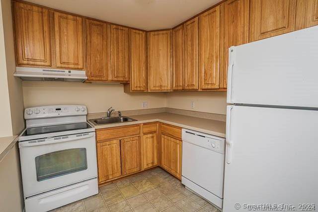 New Milford, CT 06776,16 Fordyce Court #11