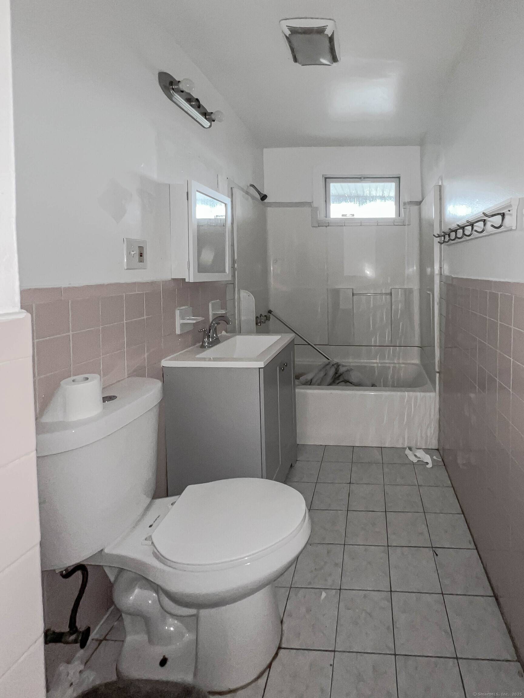 Bridgeport, CT 06608,511 Brooks Street