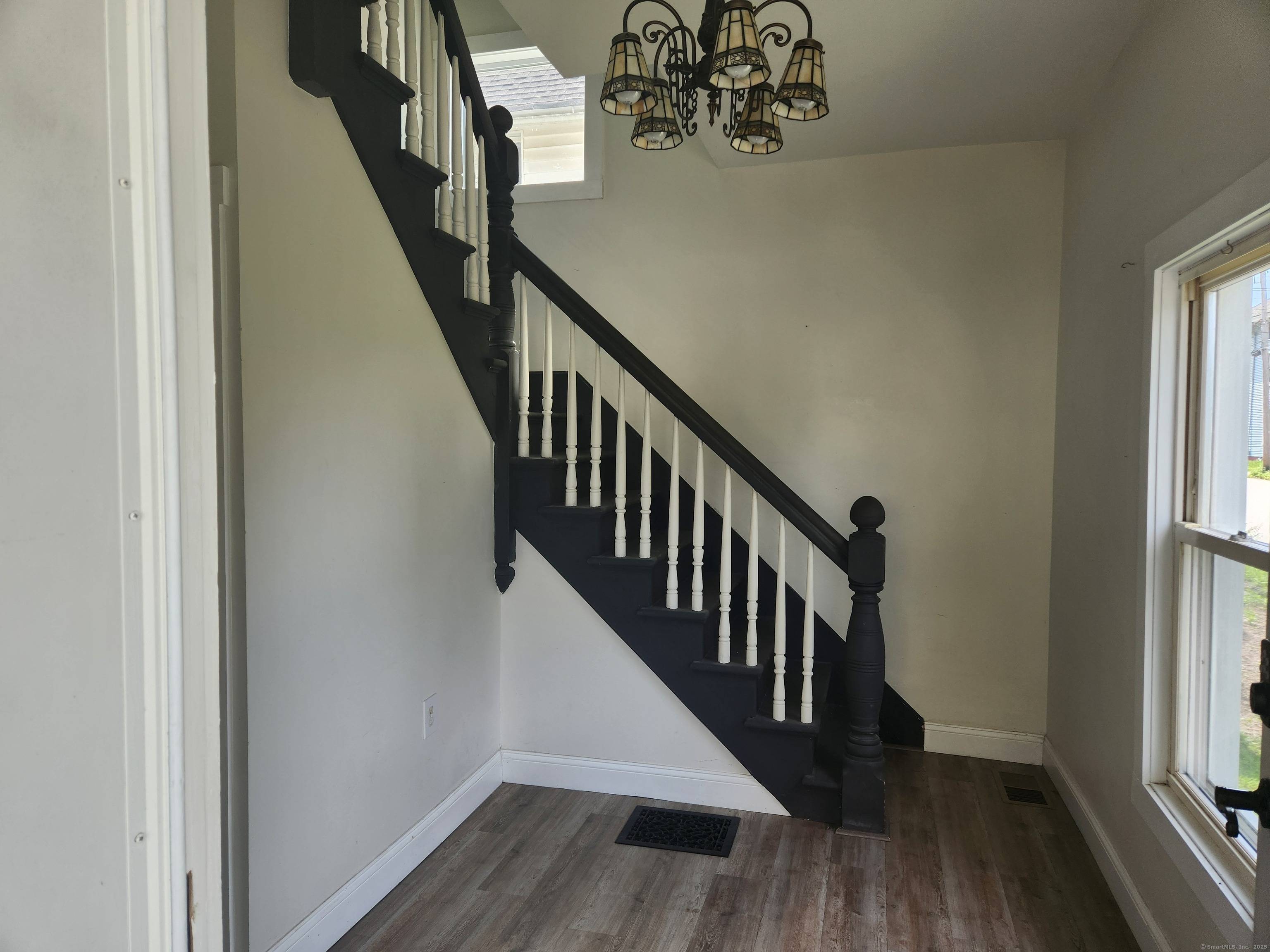 Norwich, CT 06360,40 Oak Street