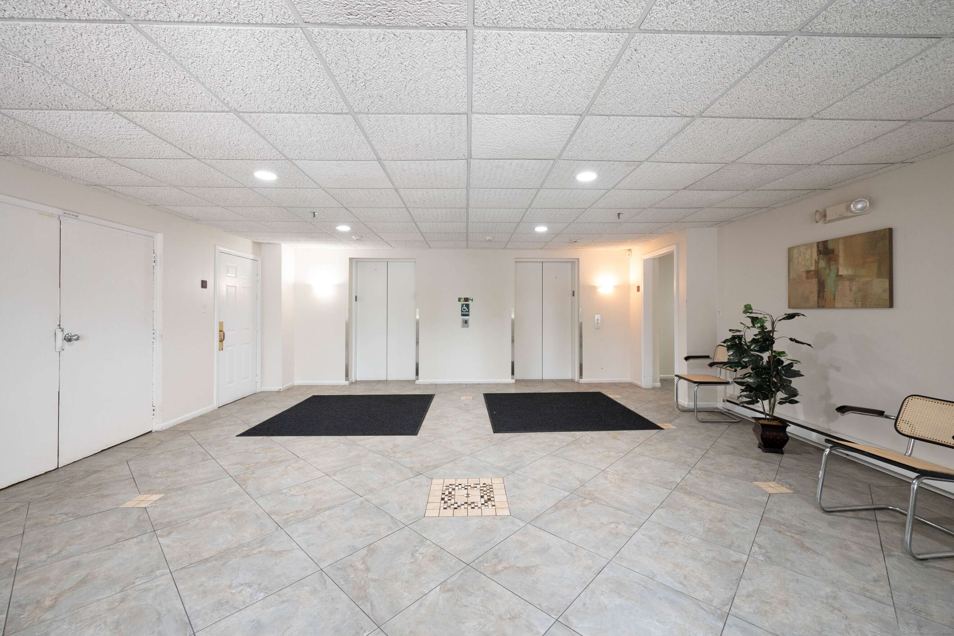 Bridgeport, CT 06604,2660 North Avenue #110