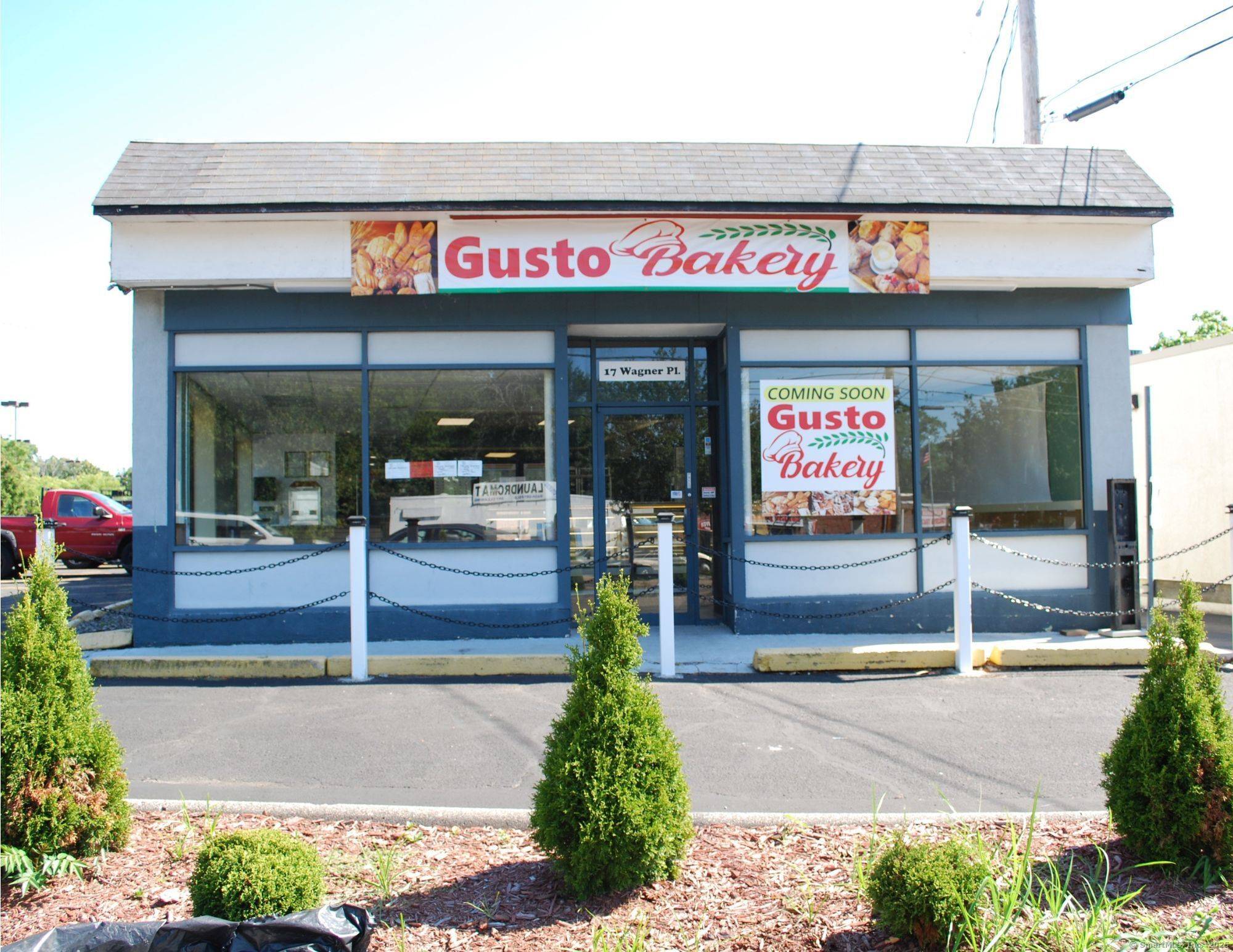 West Haven, CT 06516,17 Wagner Place