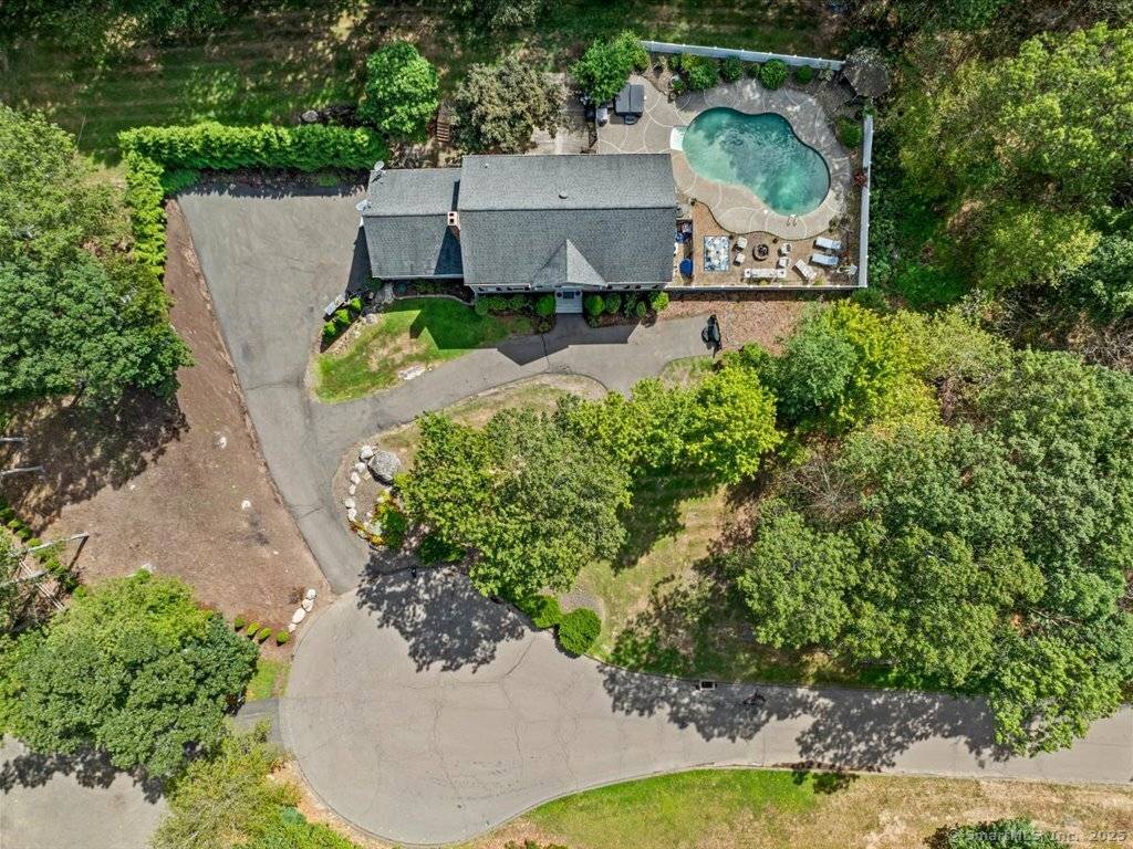 Madison, CT 06443,30 Renees Way