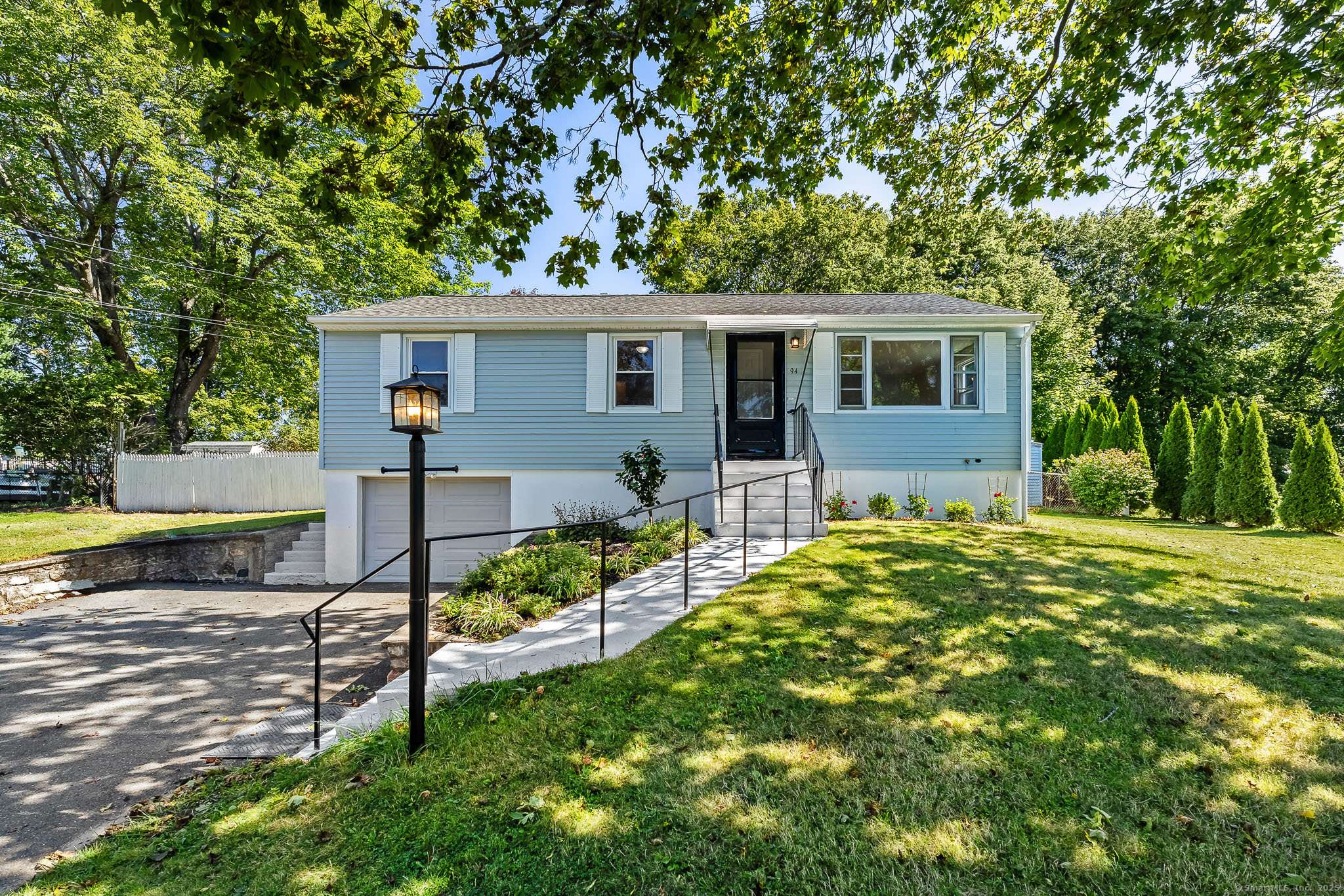 Thomaston, CT 06787,94 Atwood Heights