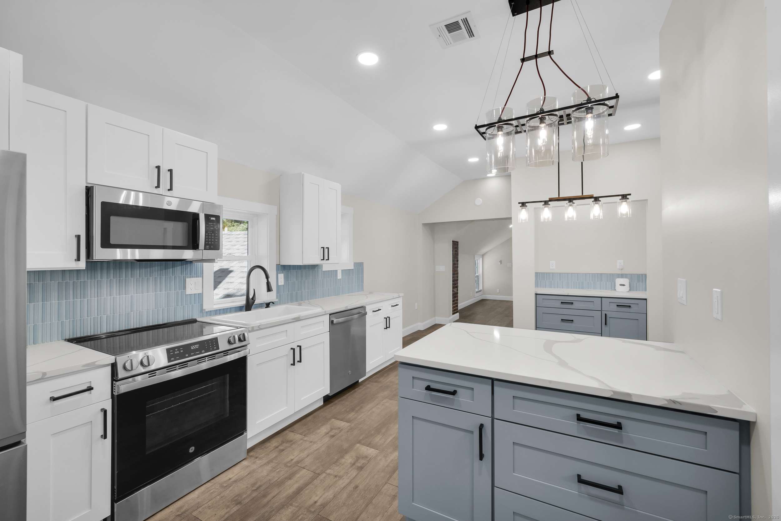 Glastonbury, CT 06073,48 Water Street #2