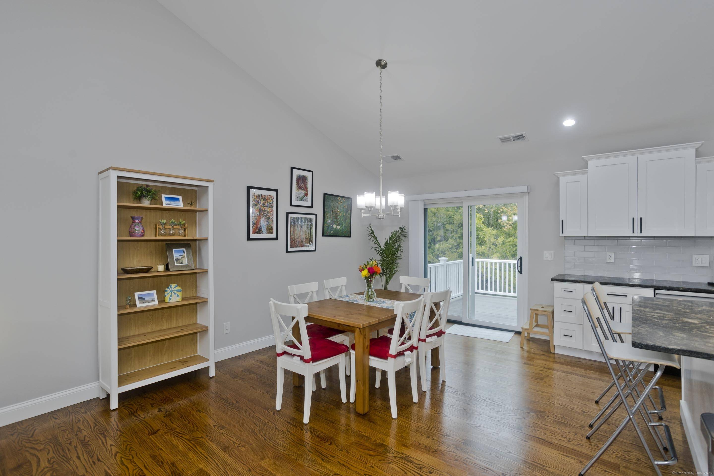 Middletown, CT 06457,746 Saybrook Road