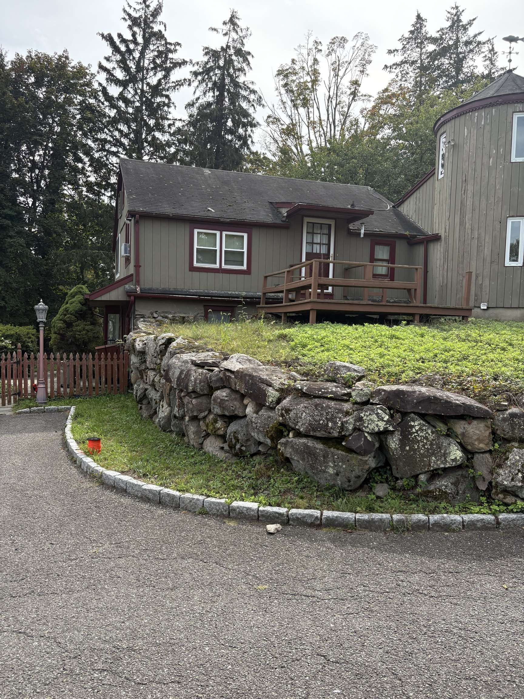 Westport, CT 06880,40 Maple Avenue North