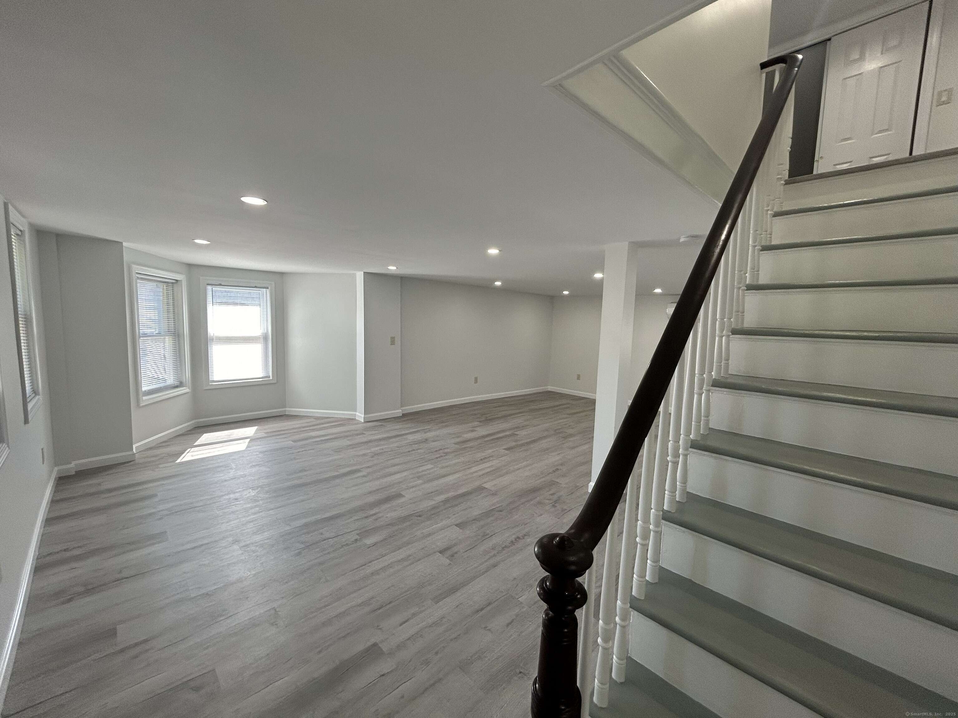 East Lyme, CT 06333,36 Church Lane