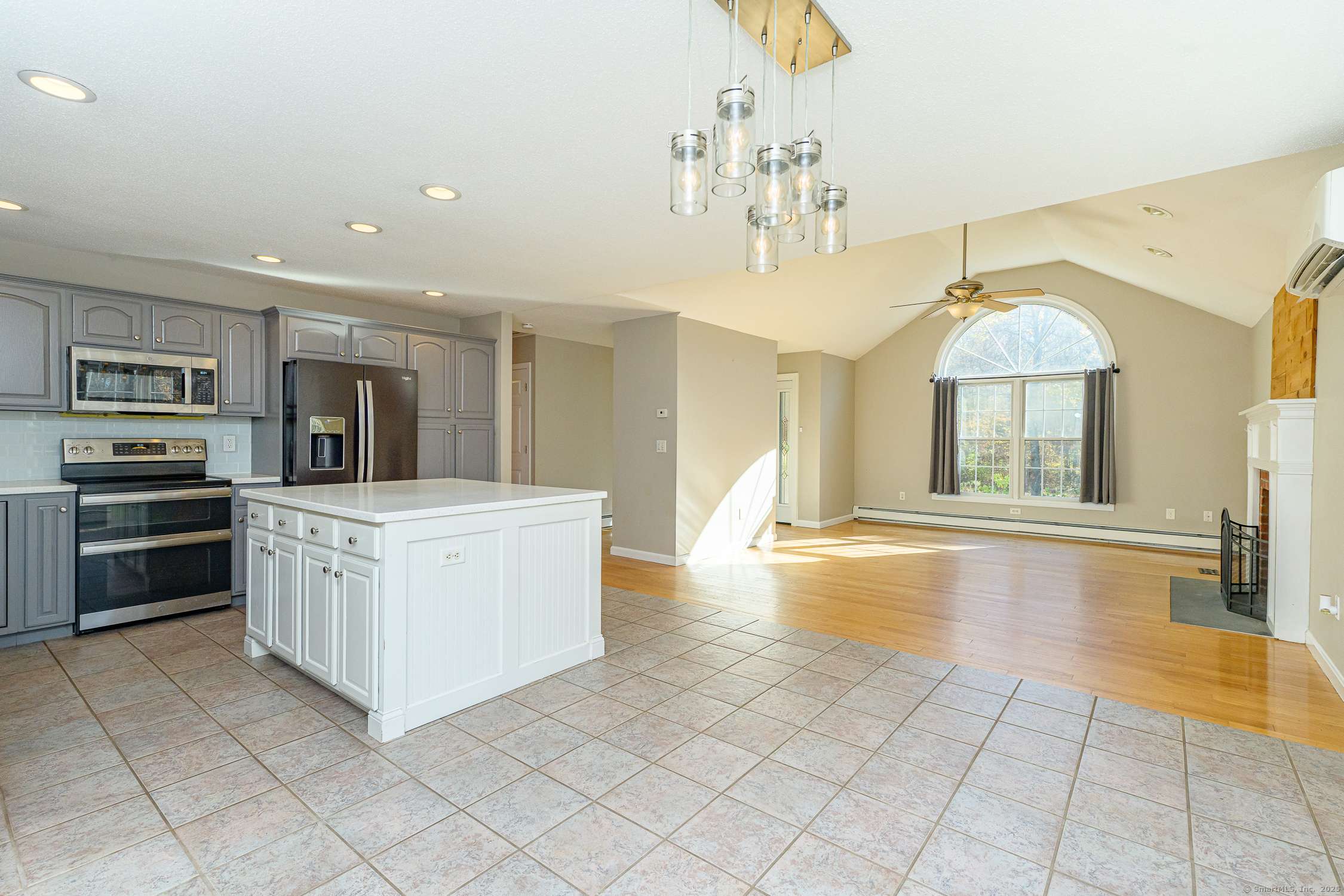 Plainfield, CT 06374,261 Spaulding Road