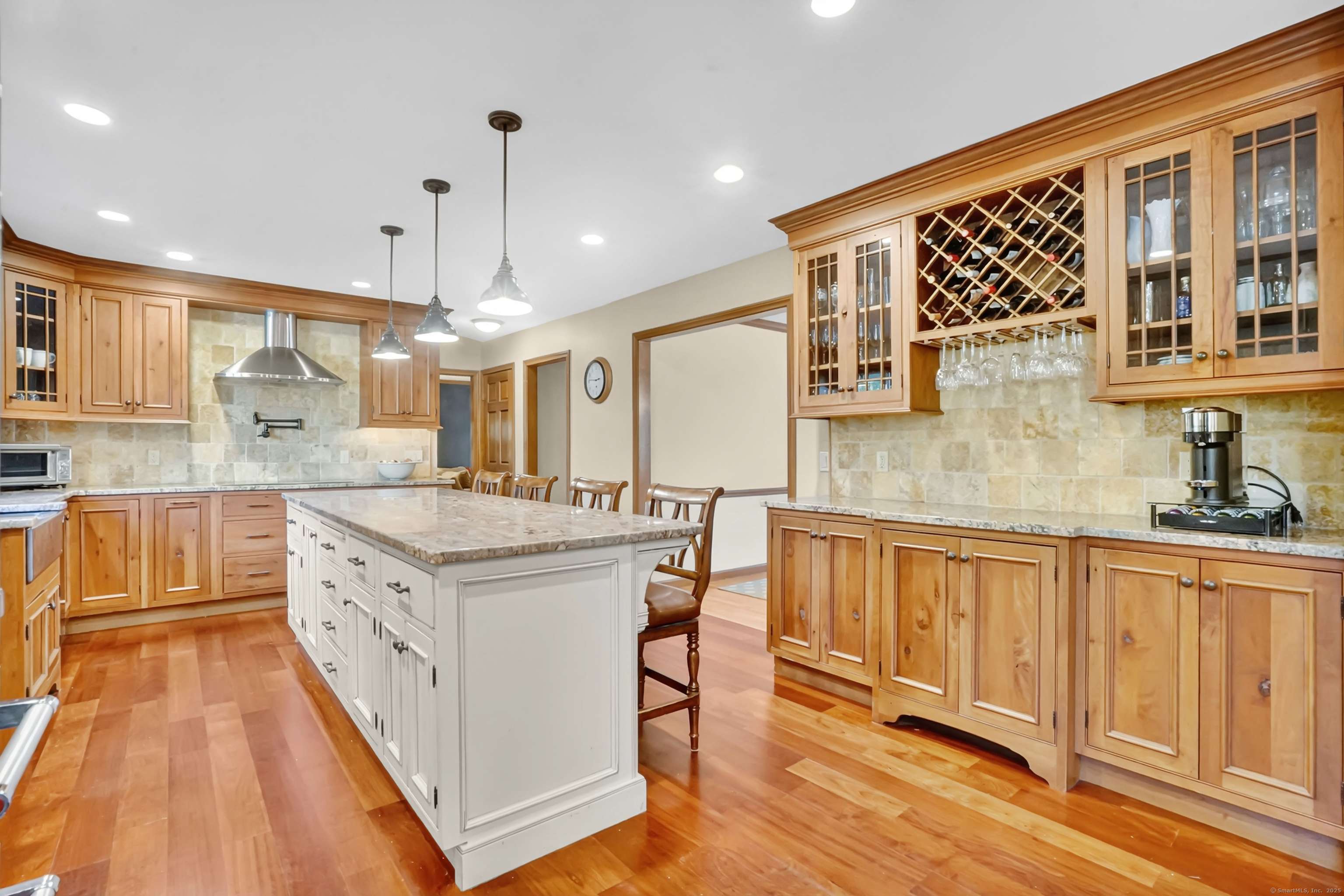 Suffield, CT 06078,2 Plantation Drive