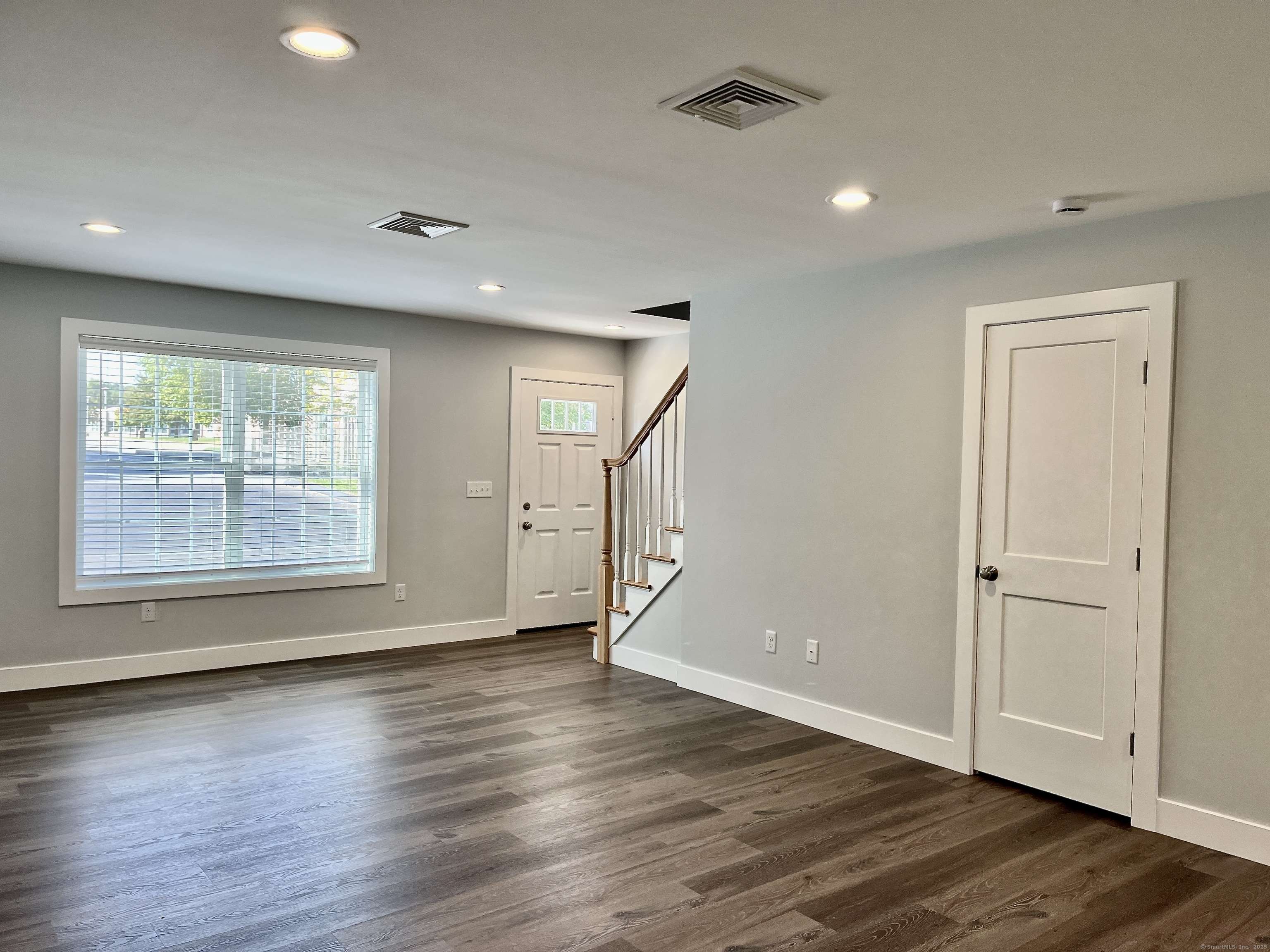 Colchester, CT 06415,481 Norwich Avenue #R