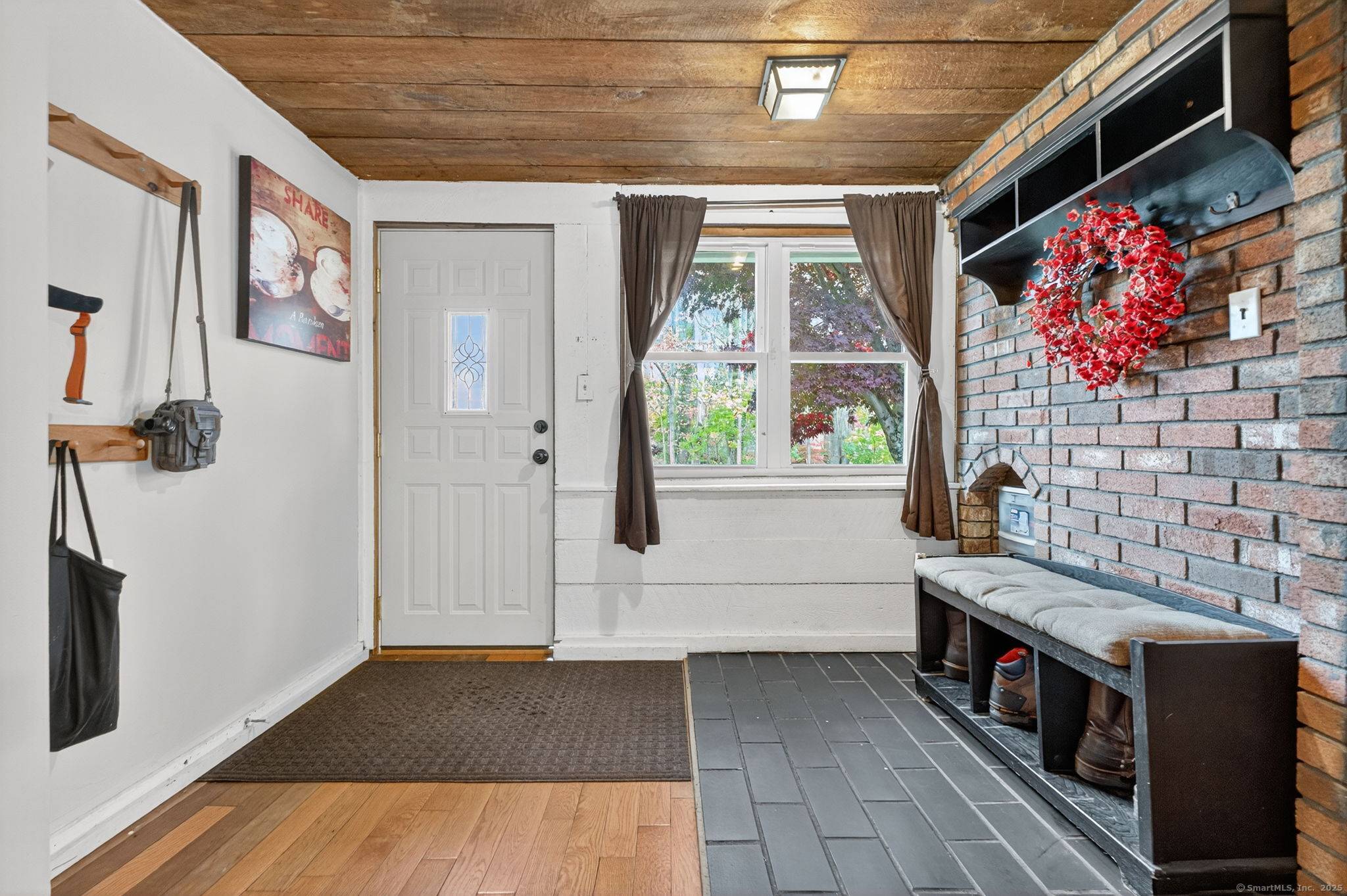 East Hampton, CT 06424,17 Bevin Boulevard