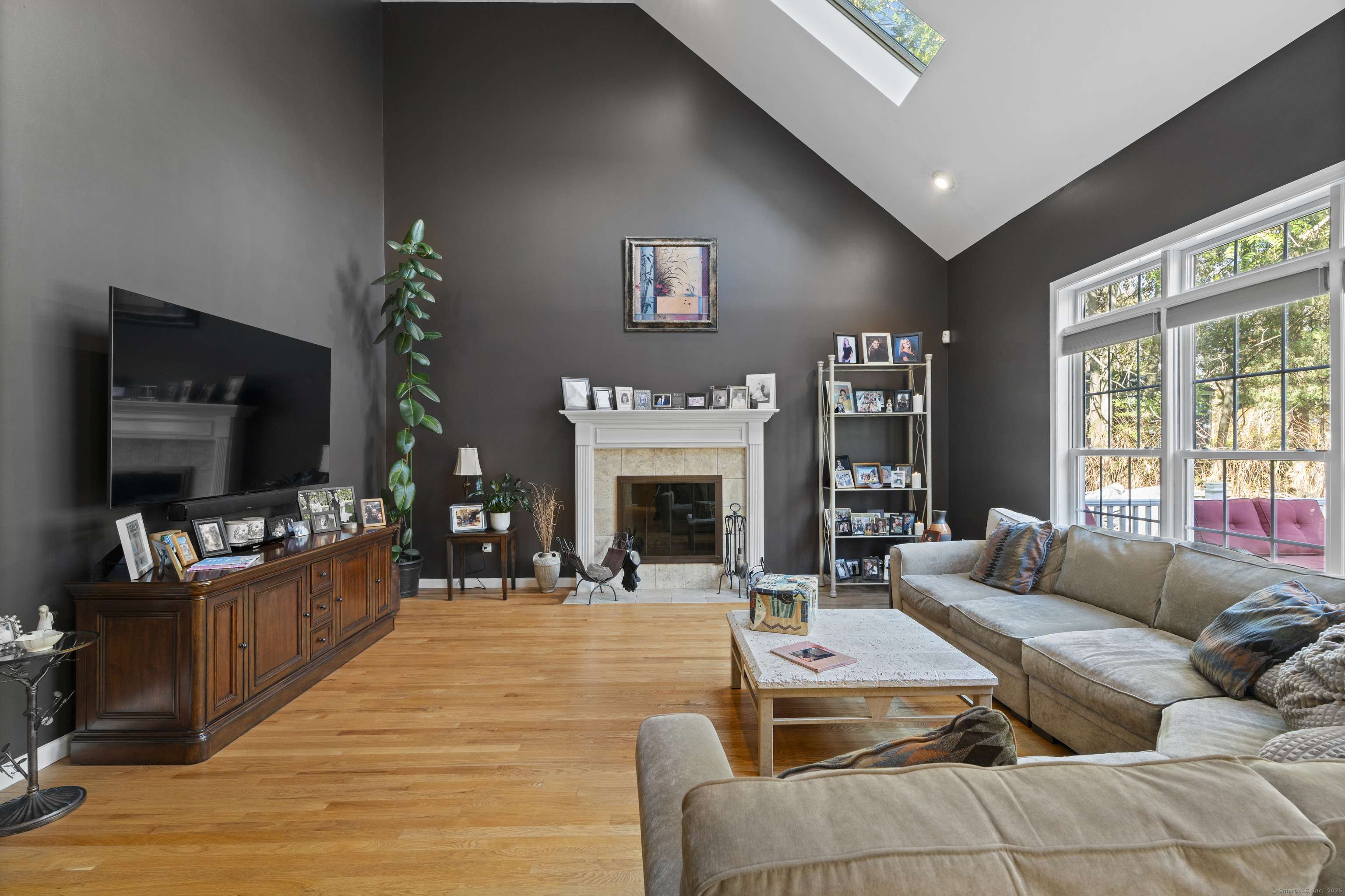 Meriden, CT 06450,30 Collindale Drive