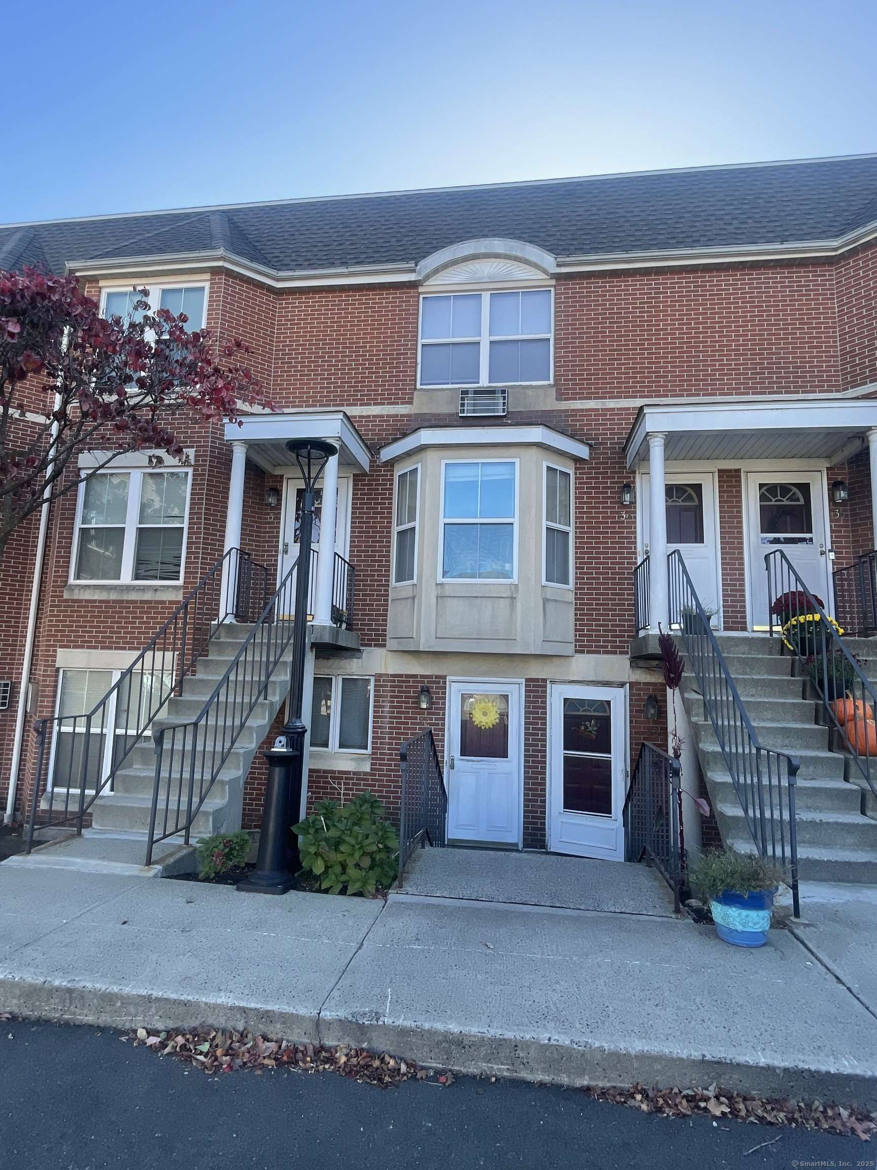 Danbury, CT 06810,10 Liberty Street #B32