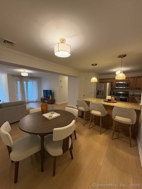 Groton, CT 06340,130 Meridian Street #311