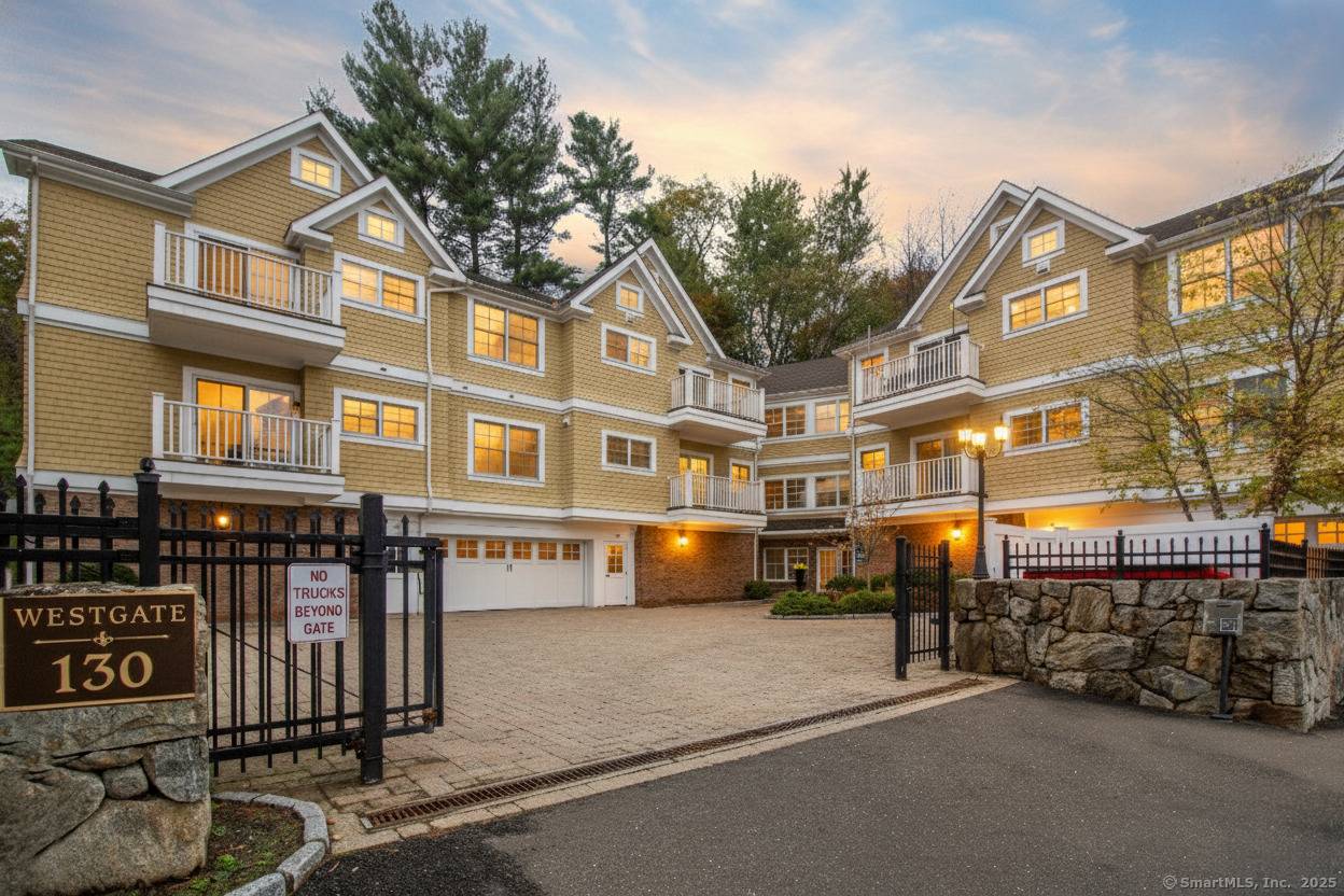 Westport, CT 06880,130 Post Road West #Penthouse