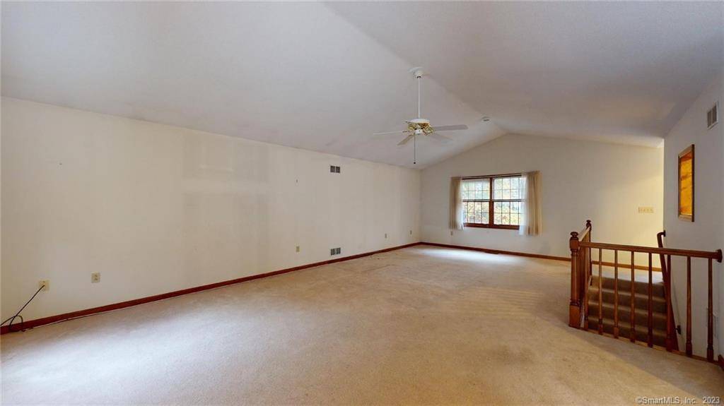 Enfield, CT 06082,111 Carriage House #111