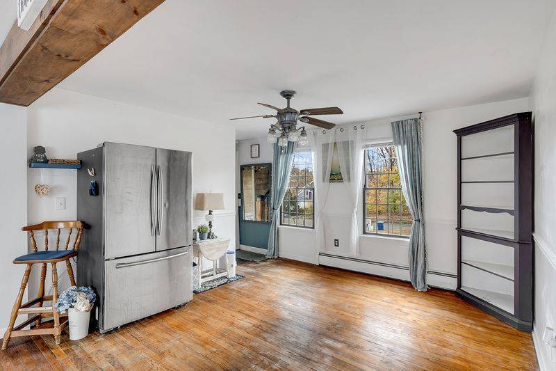 North Branford, CT 06472,29 Oxbow Lane