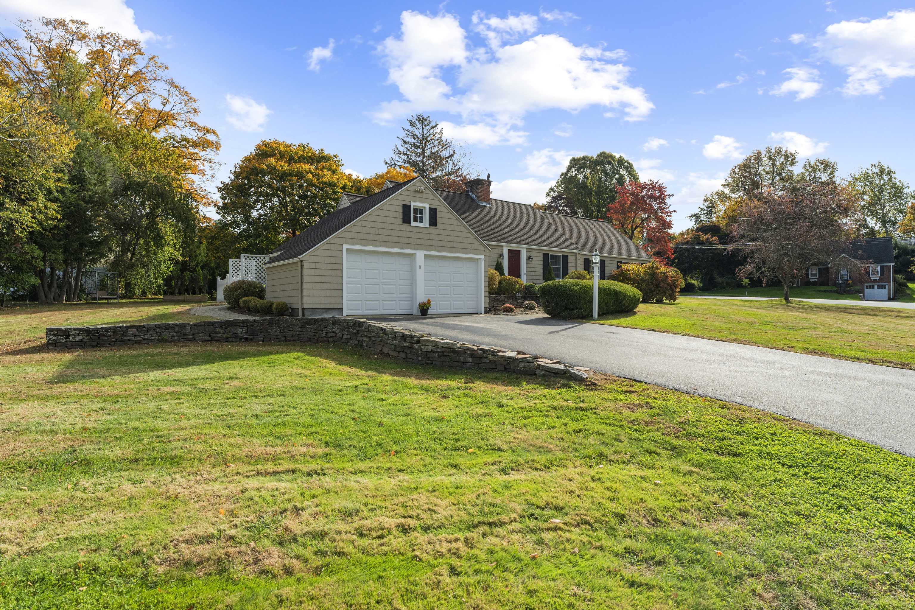 Glastonbury, CT 06033,19 Orchard Lane