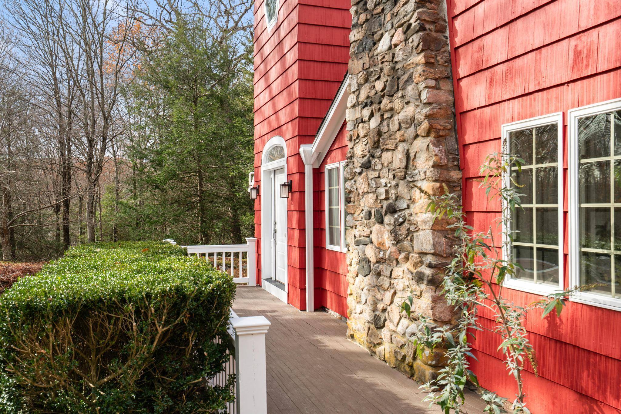 Ridgefield, CT 06877,381 West Mountain Road